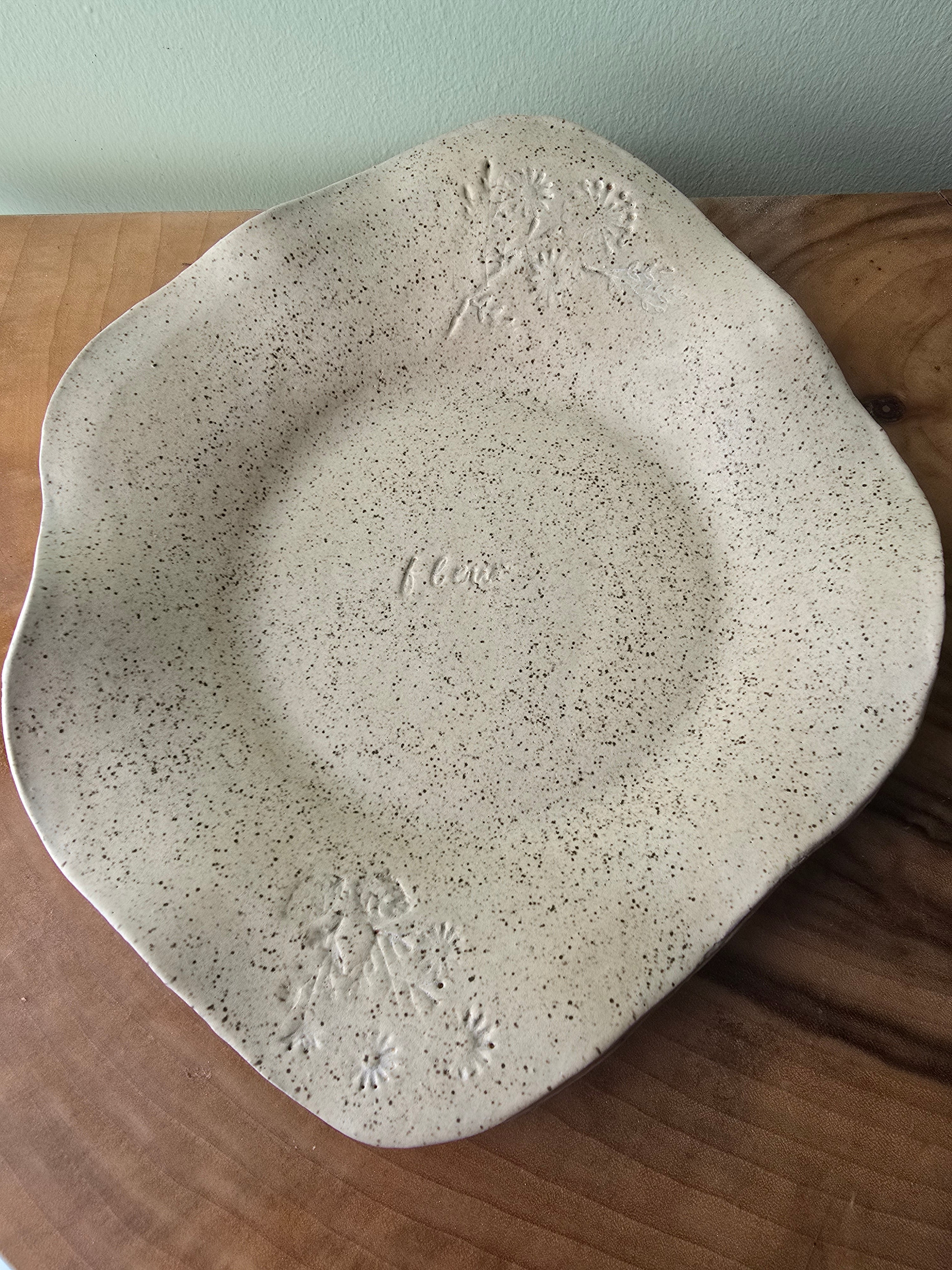 Flower print serving plate