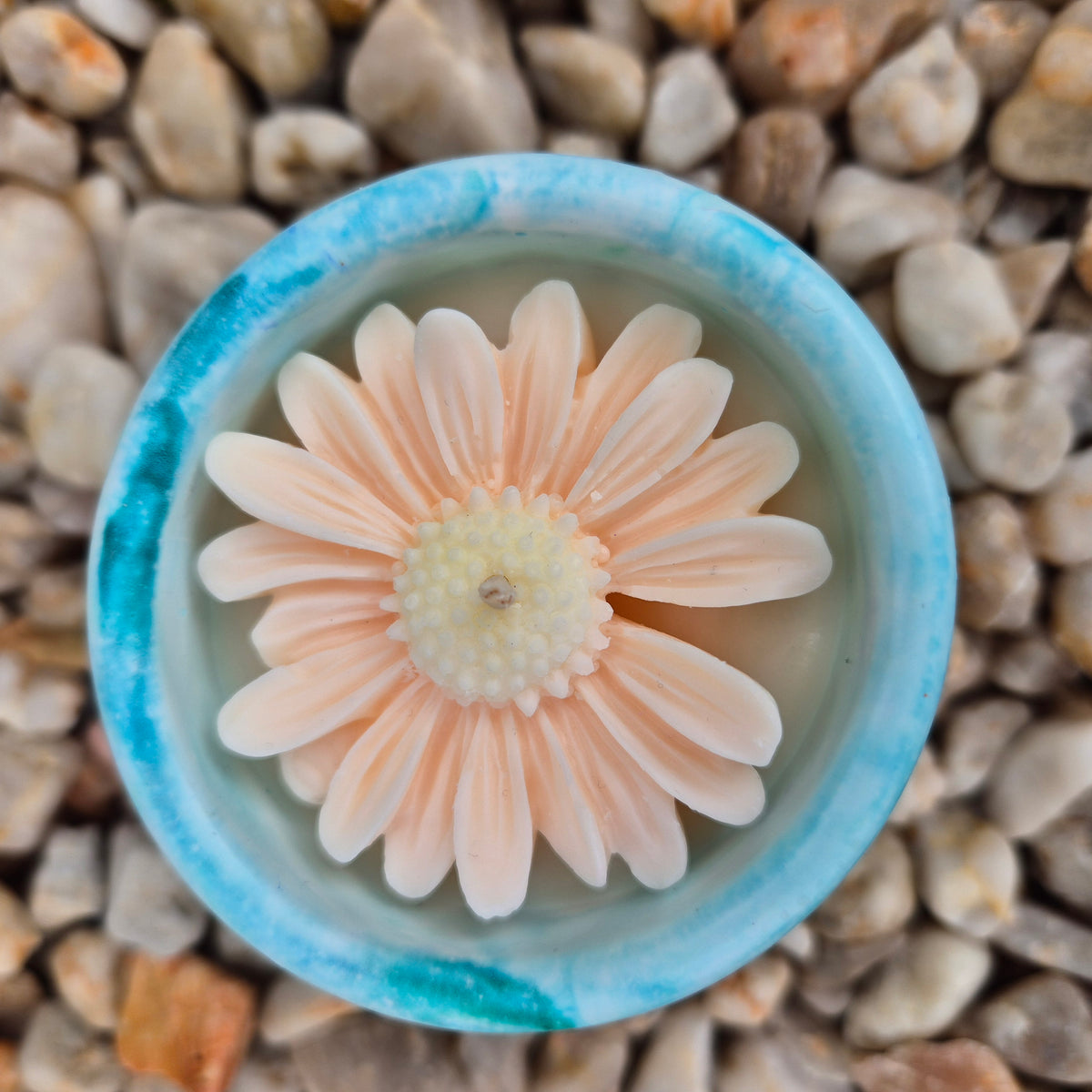 Aqua concrete tub candle with soy wax and sandalwood fragrance