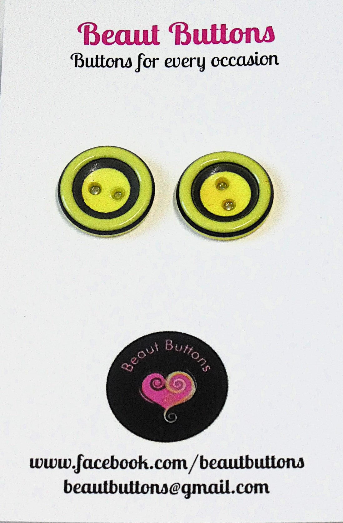 Button necklace and earrings - Round and Round