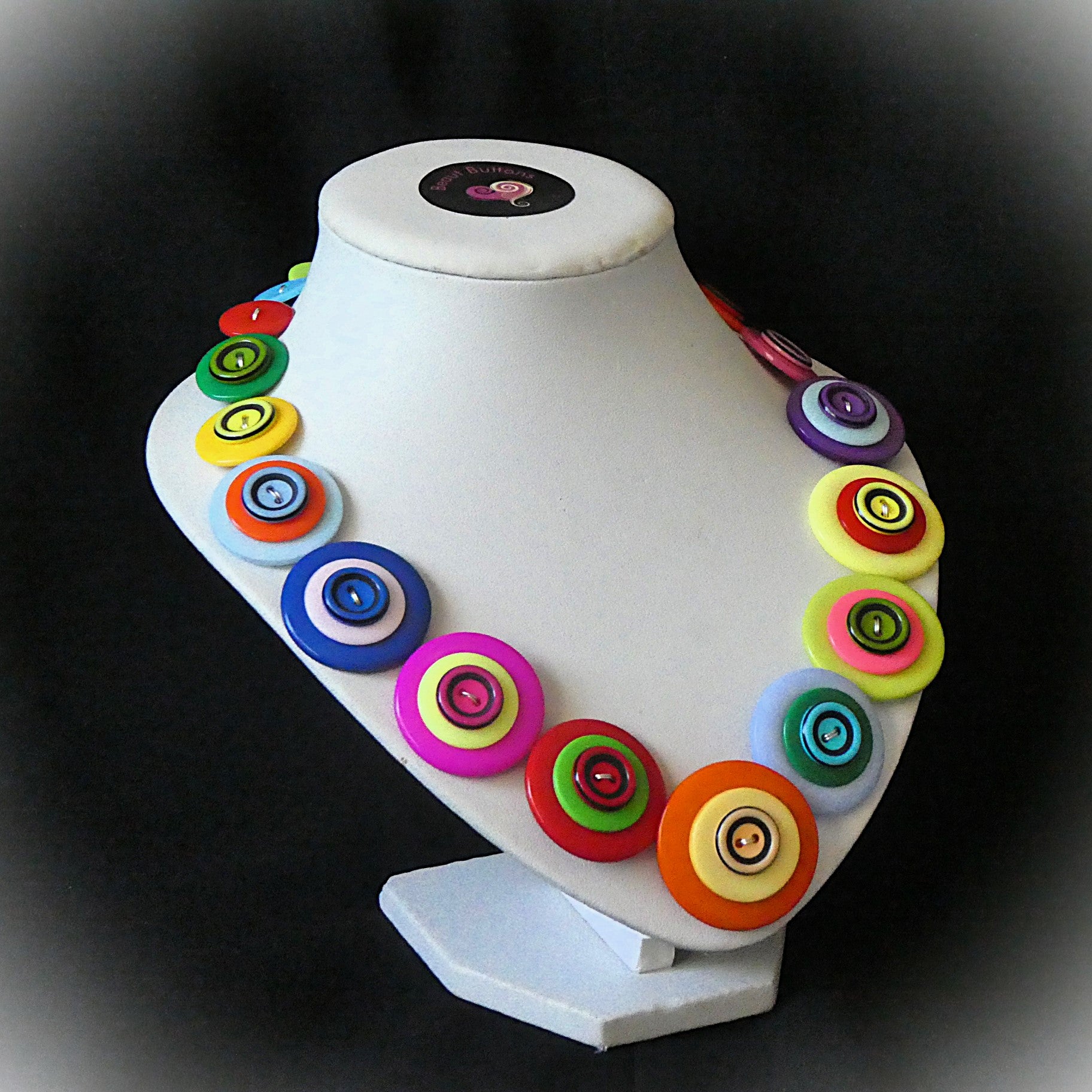 Button necklace and earrings - Round and Round