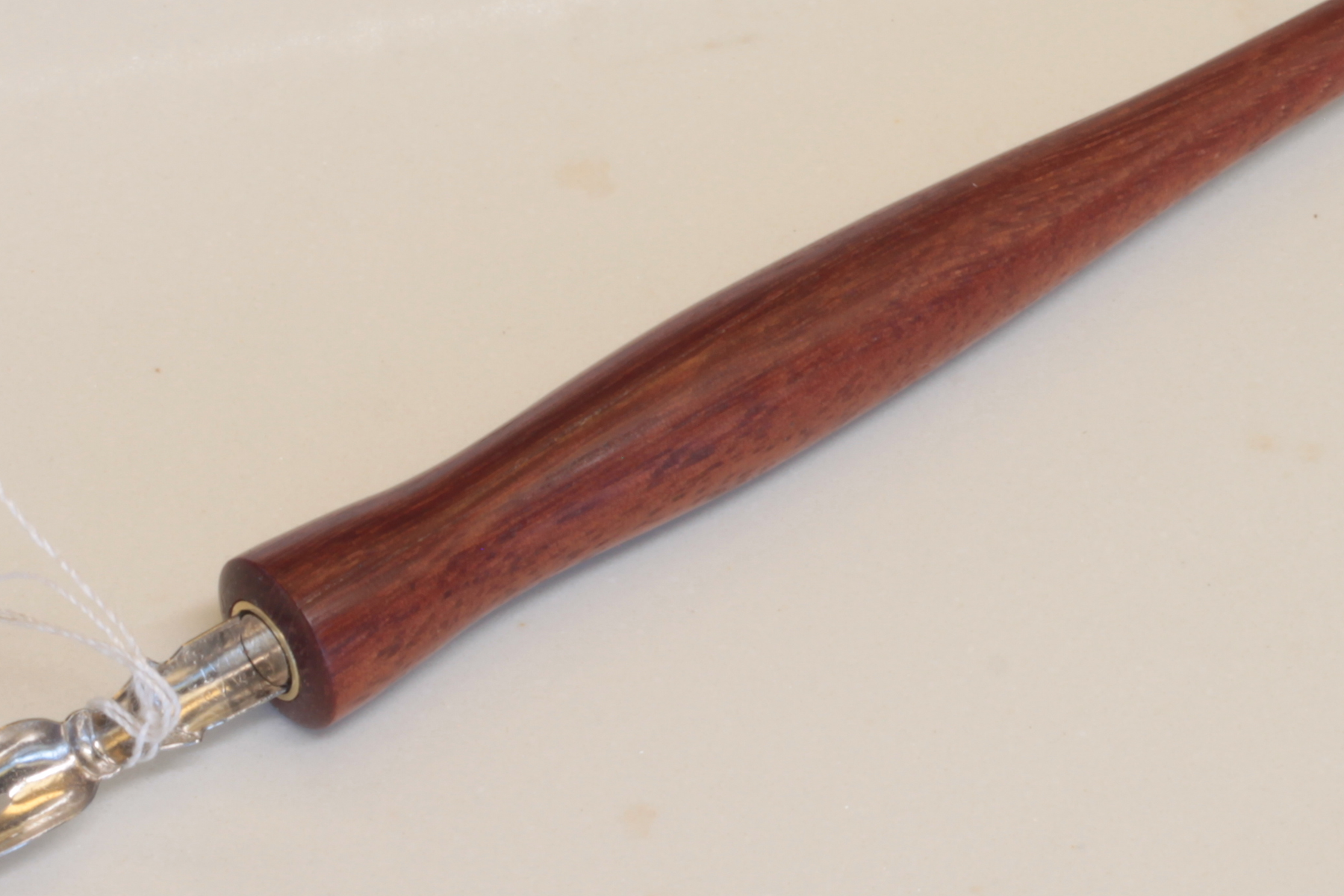 RT1-Traditional Dip Pen in Redgum