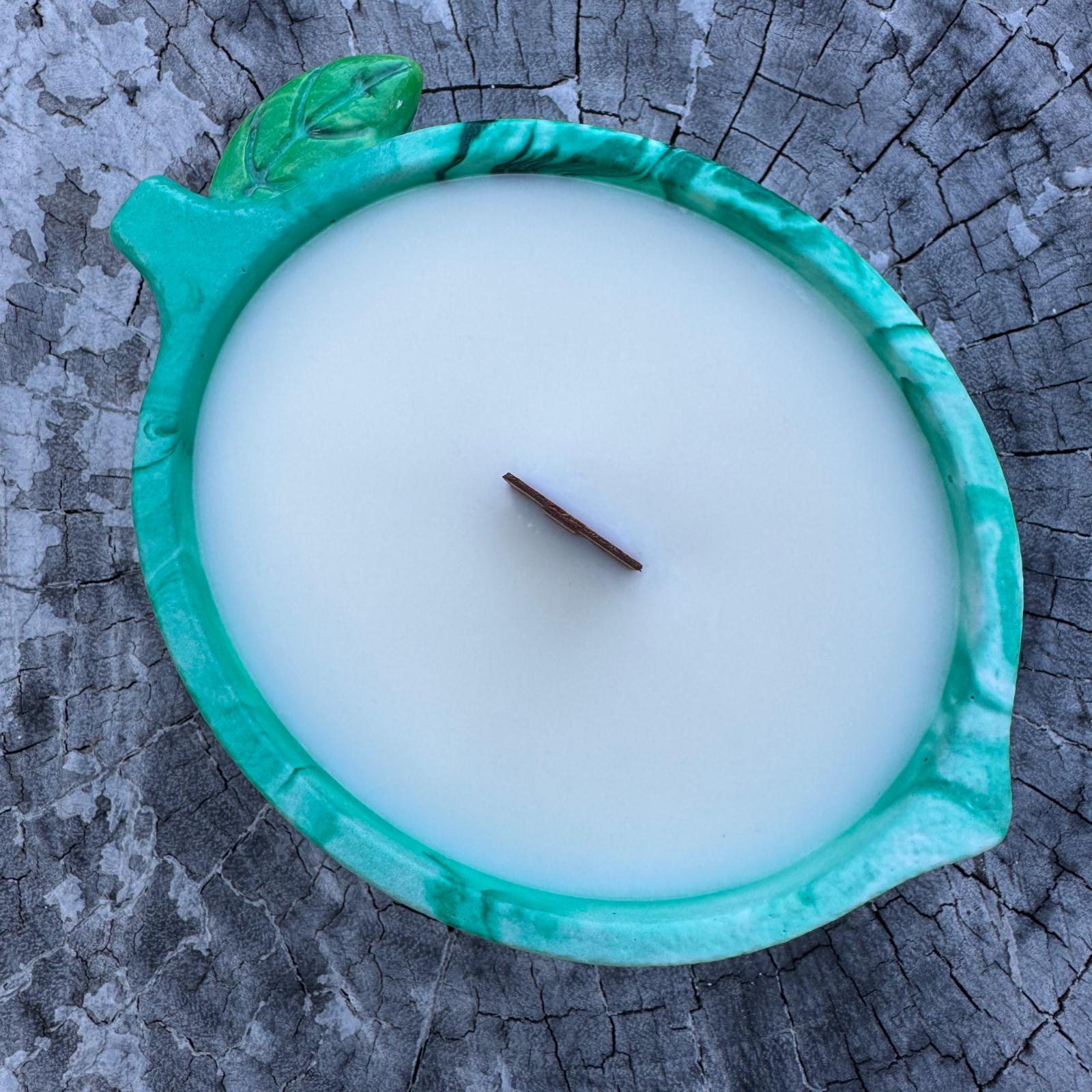 Concrete lime bowl candle with lime fragrance
