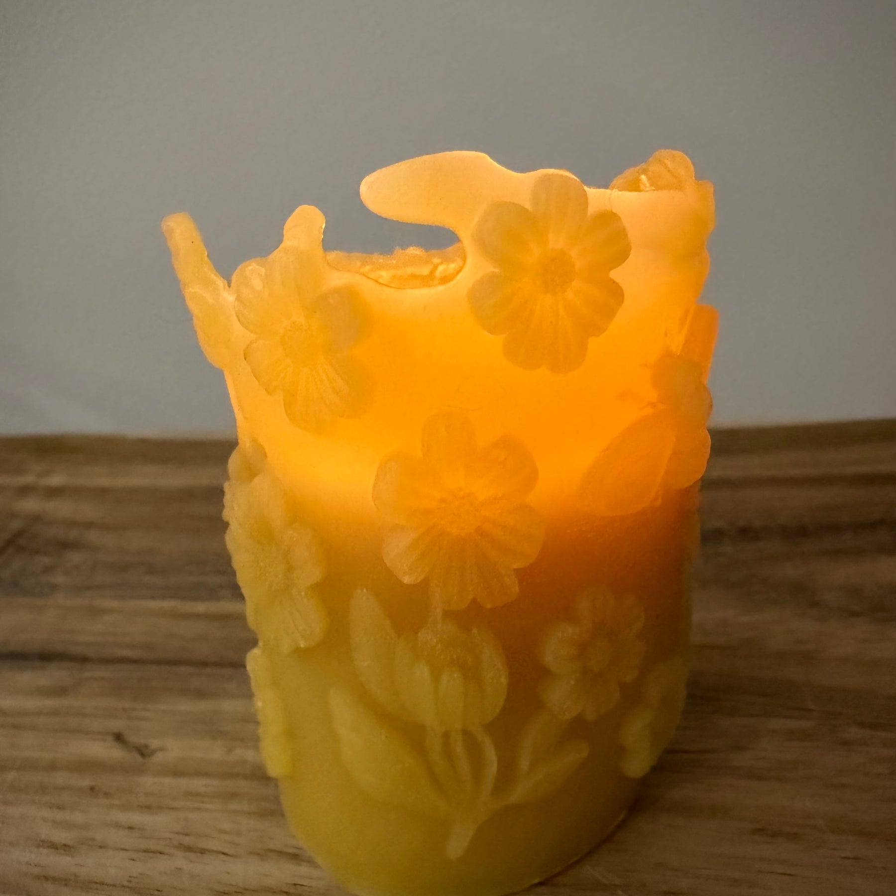 Blooms & Bees Beeswax Candle
