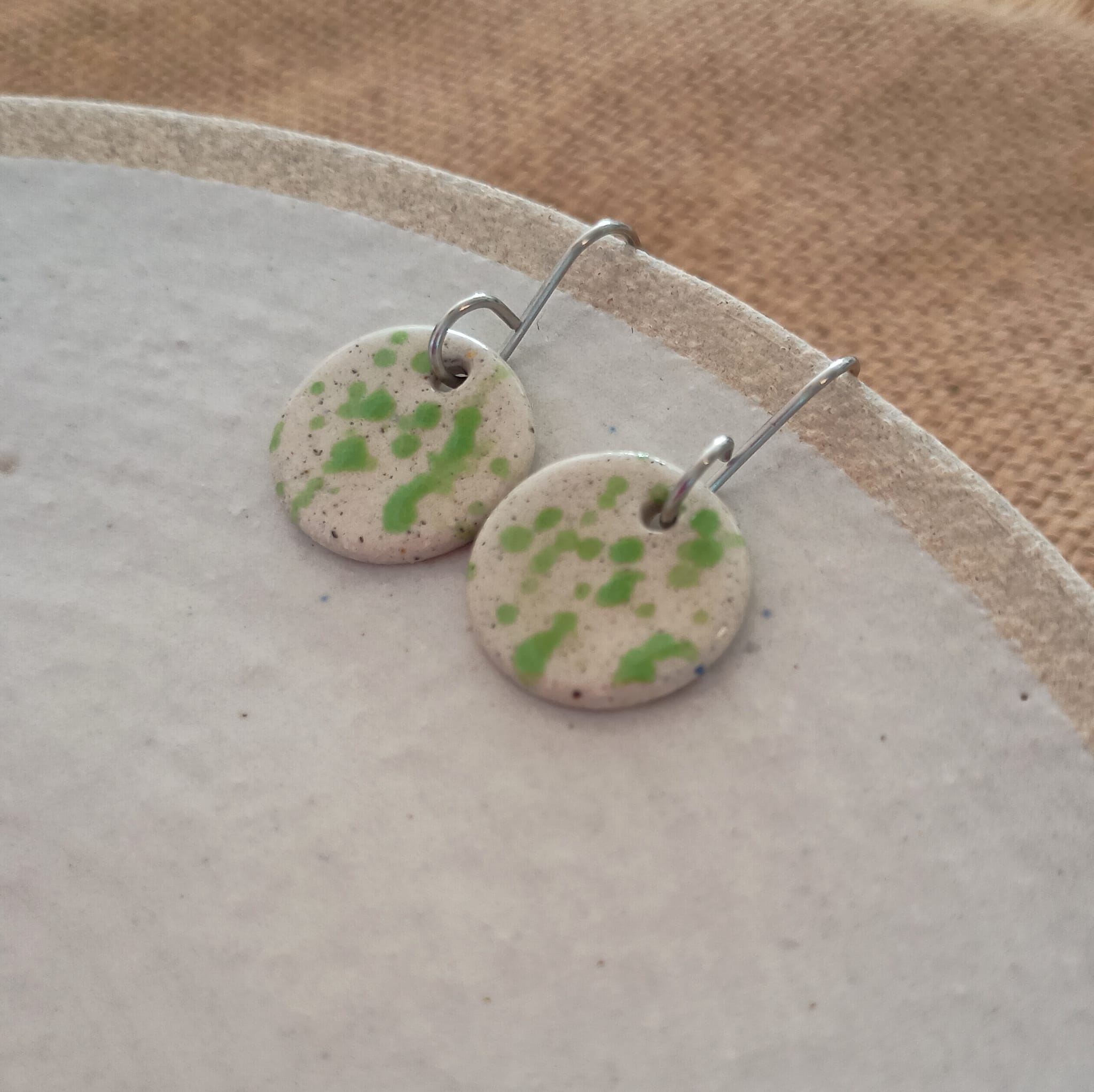 Small Green Fleck Drops