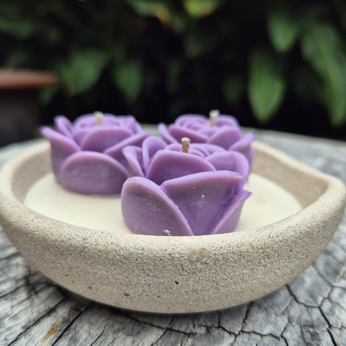 Stone organic shaped bowl candle with coconut lime fragrance