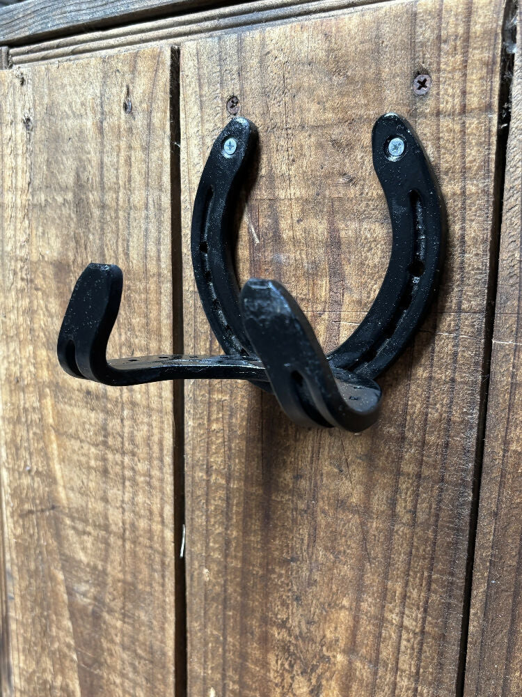 horseshoe tool holder tack holder