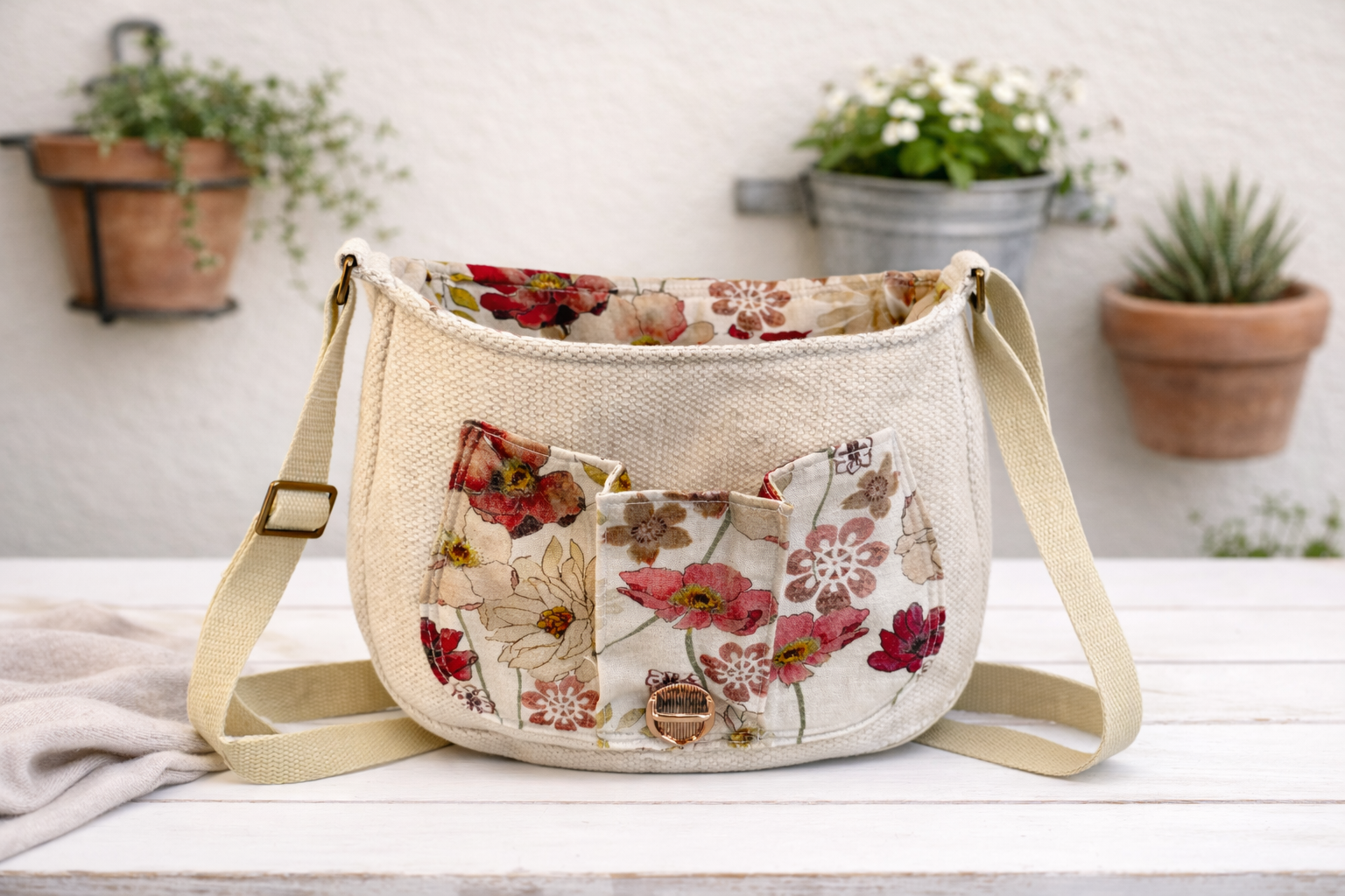 Sweetheart Crossbody Handbag