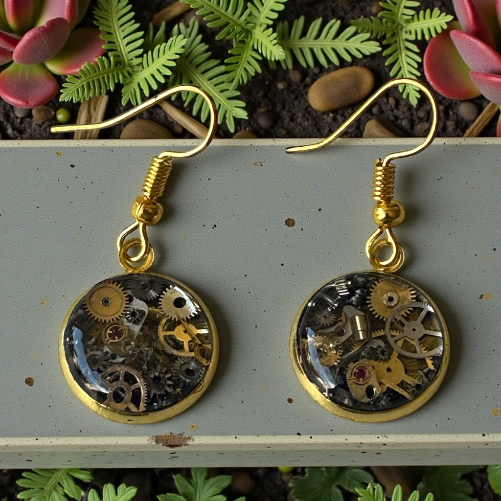 Steampunk watch parts dangle earrings (gold)