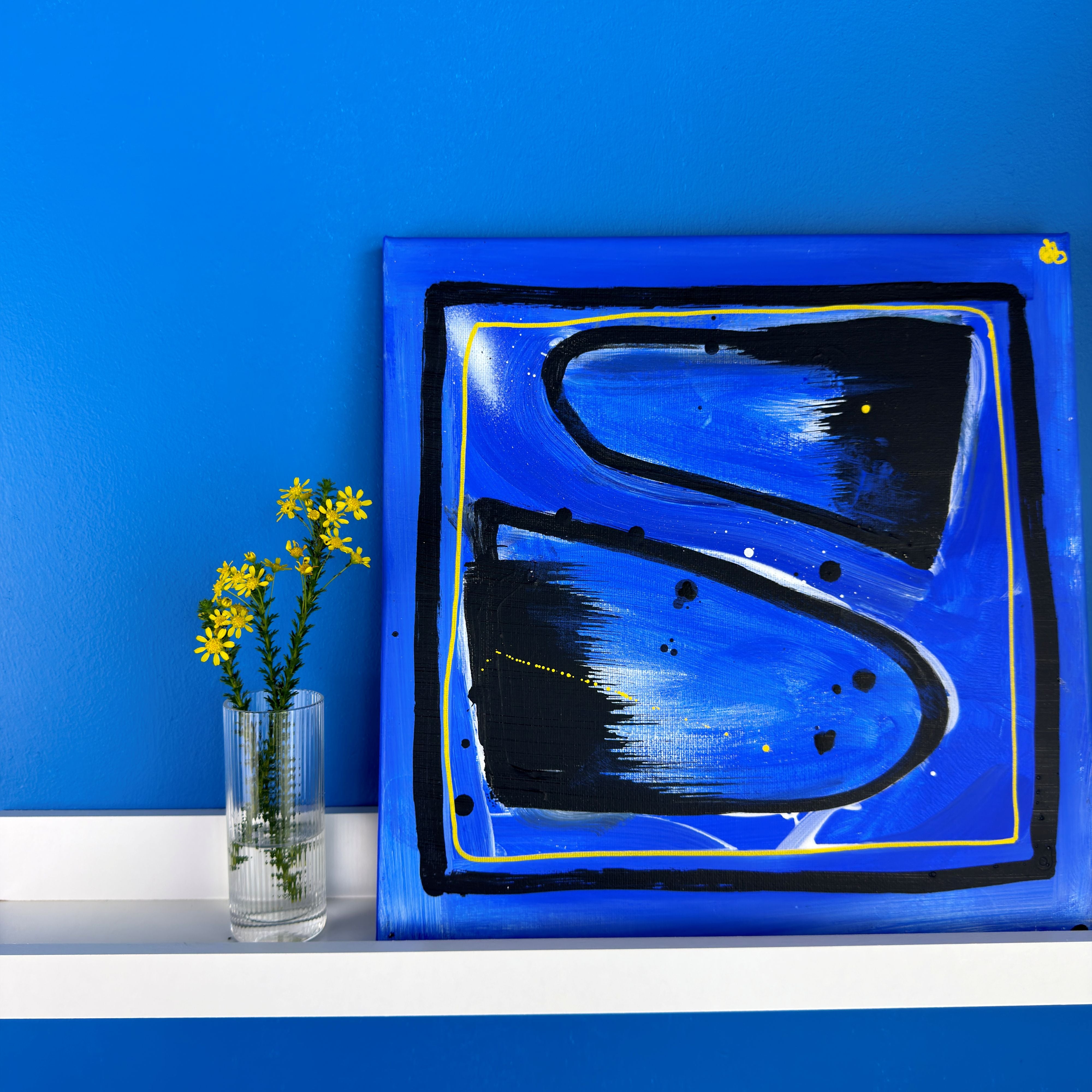 B.W Blue 4