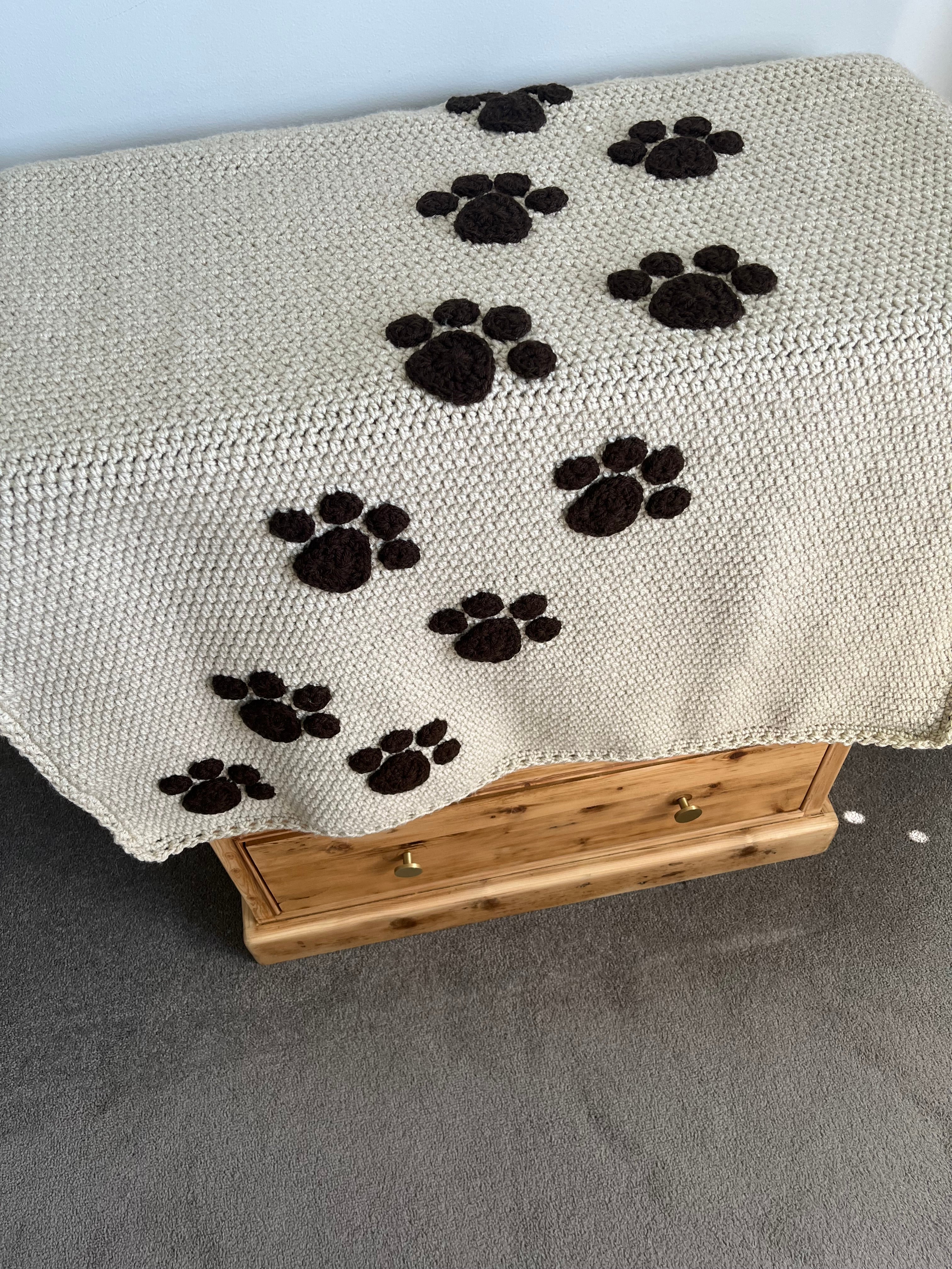 Dog Paw Blanket