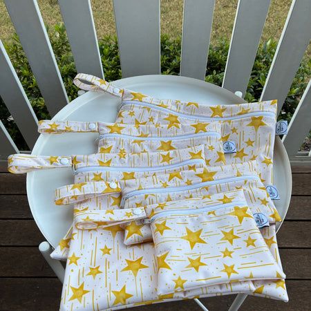 READY MADE Water-resistant wet bags - Vintage Twinkling Stars (Mitalim Designs)