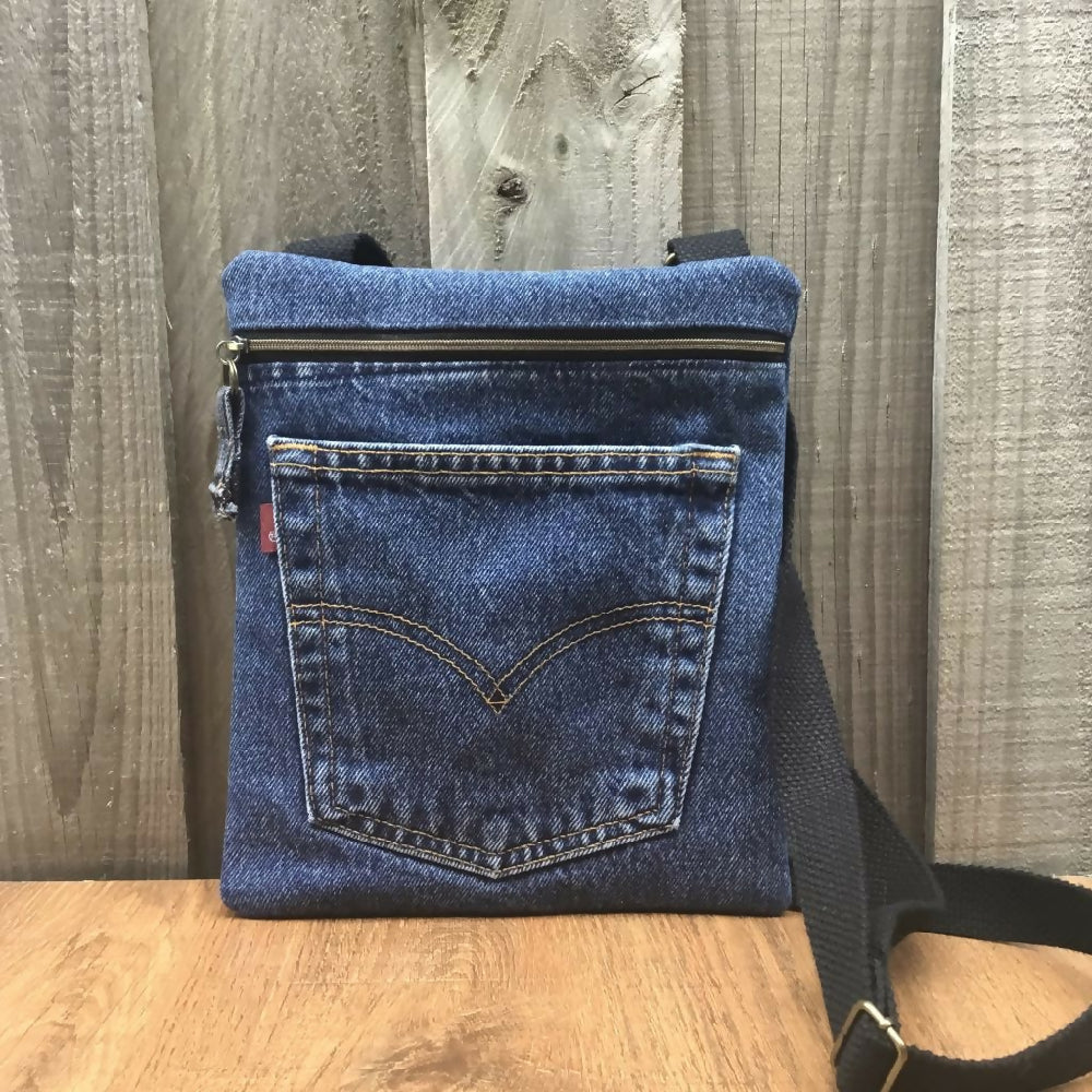 denim_crossbody_07a