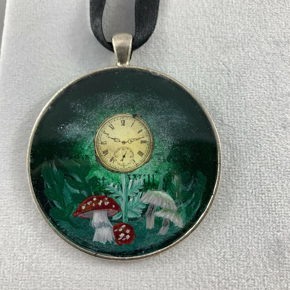 Clock and mushroom pendant 3