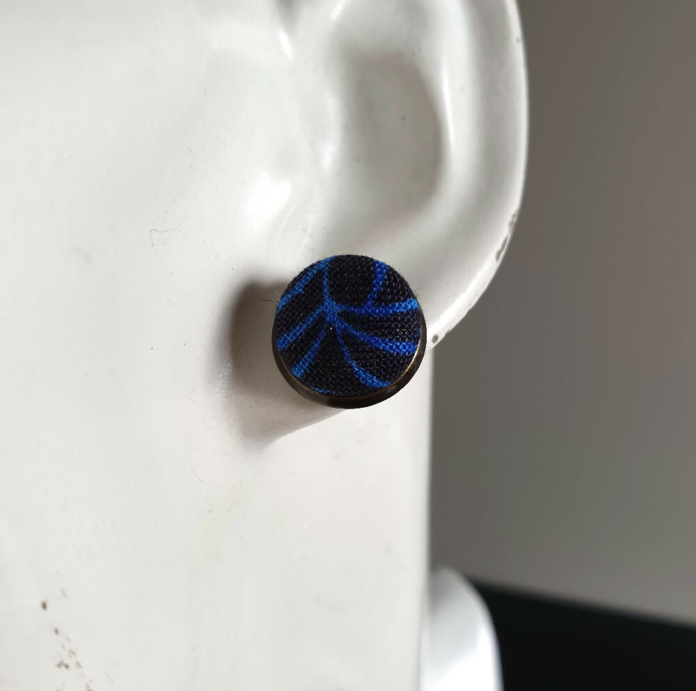 1.4cm Round Black & Blue Plants cotton fabric Cabochon stud earrings