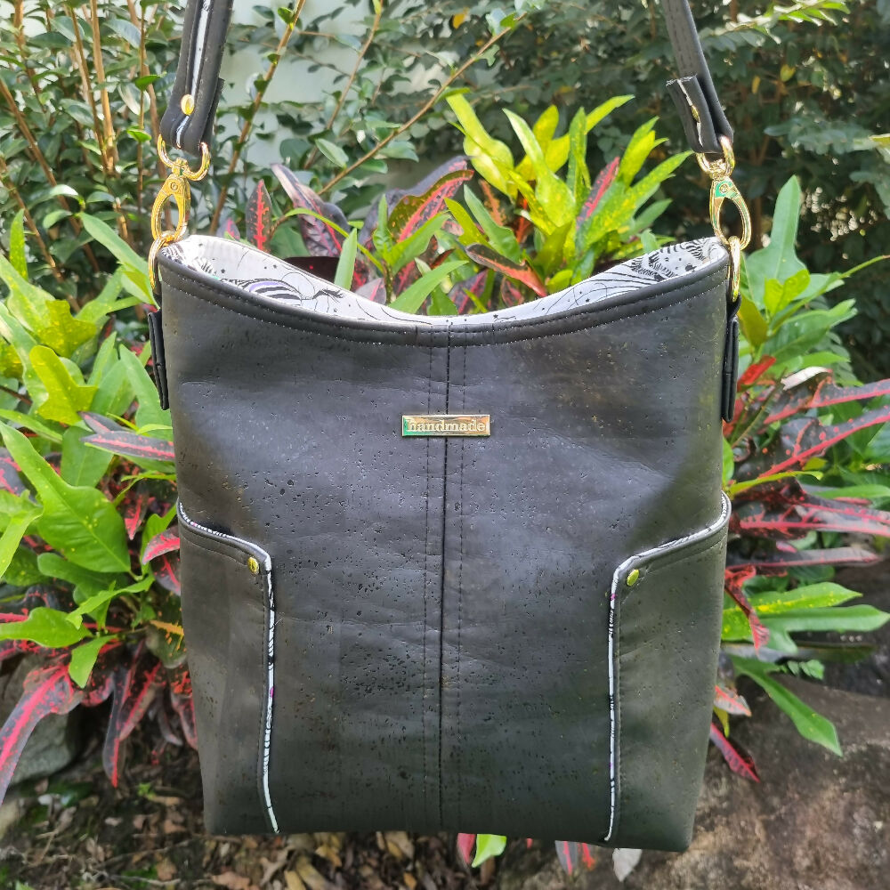 Cork Shoulder Bag - Black Cork Compass