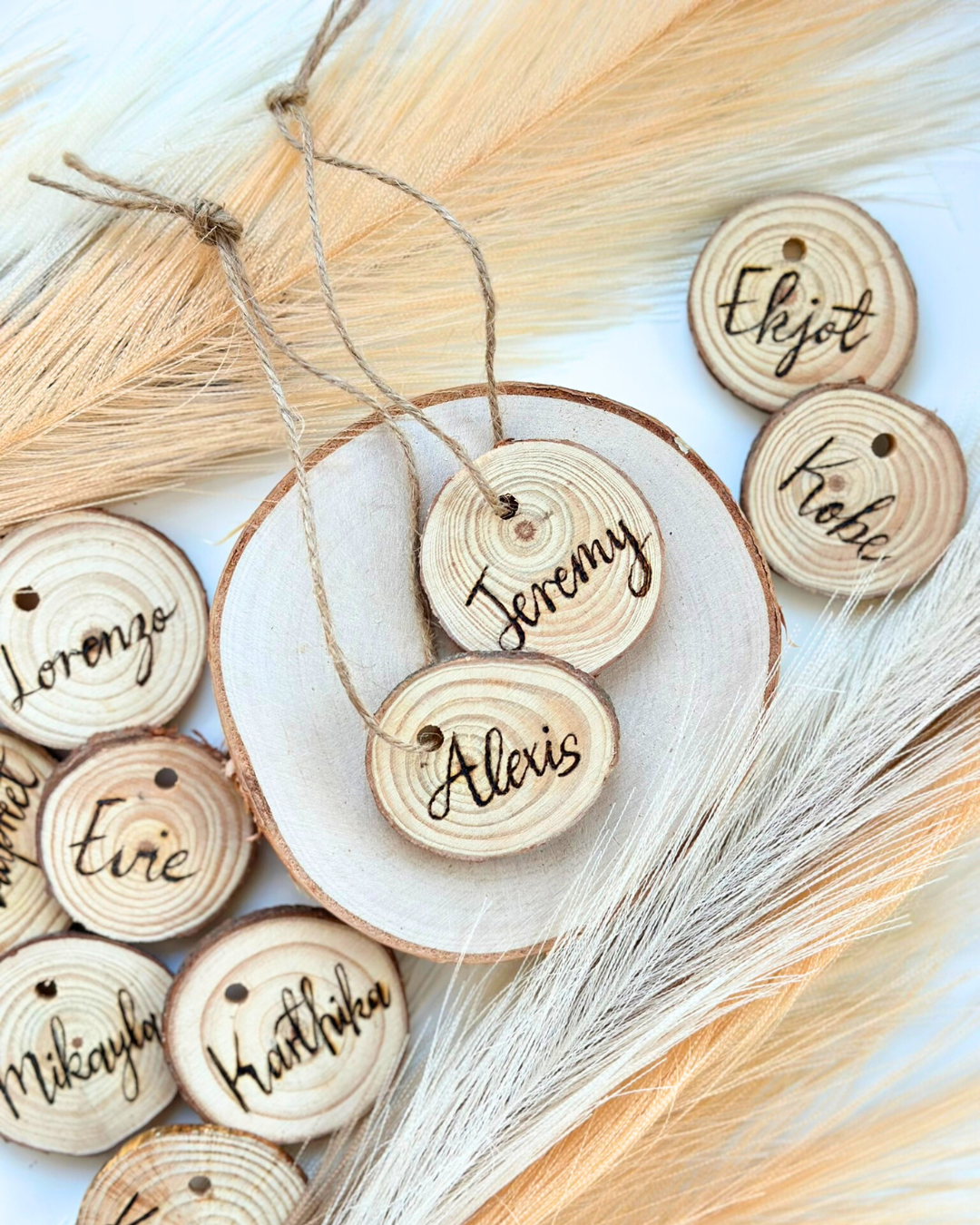 Wedding Table Decor & School Kids Gift | Personalised Name Tag Wood Keyring – Handmade Pyrography Wedding place card