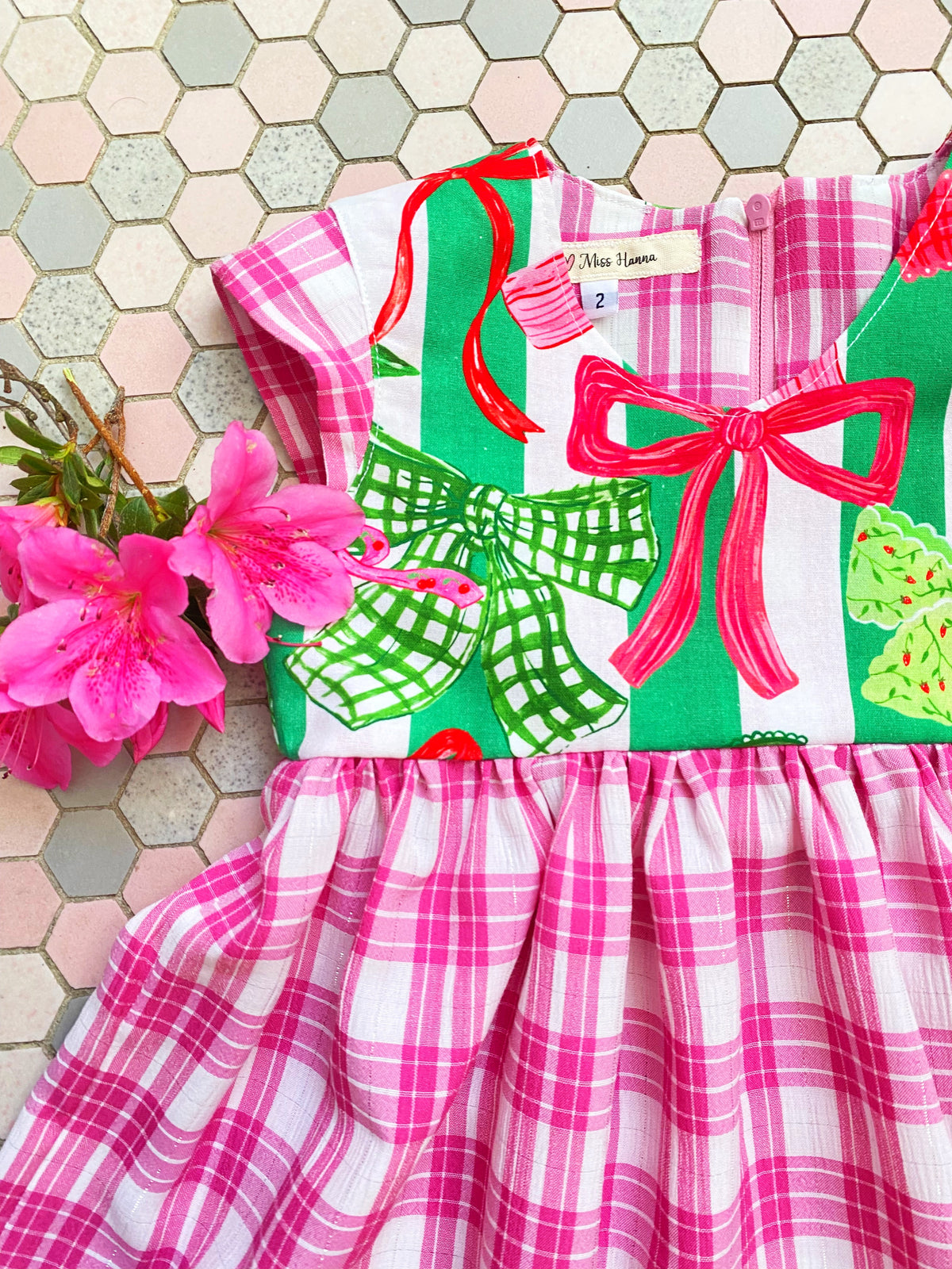 Size 2 Seersucker Dress, Cap Sleeves & Cute Bow Details