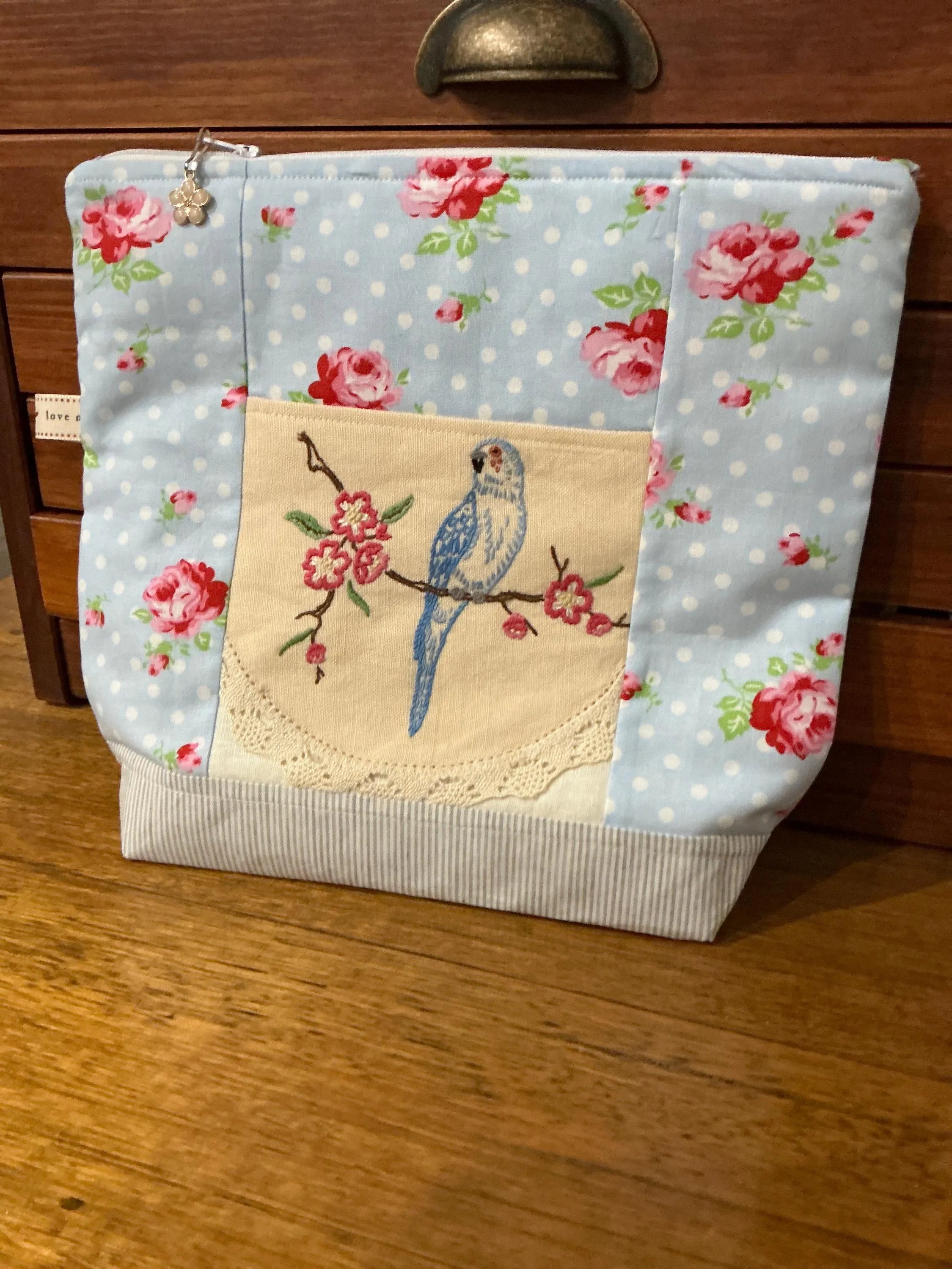 VINTAGE TREASURES - SMALL BAG/ POUCH