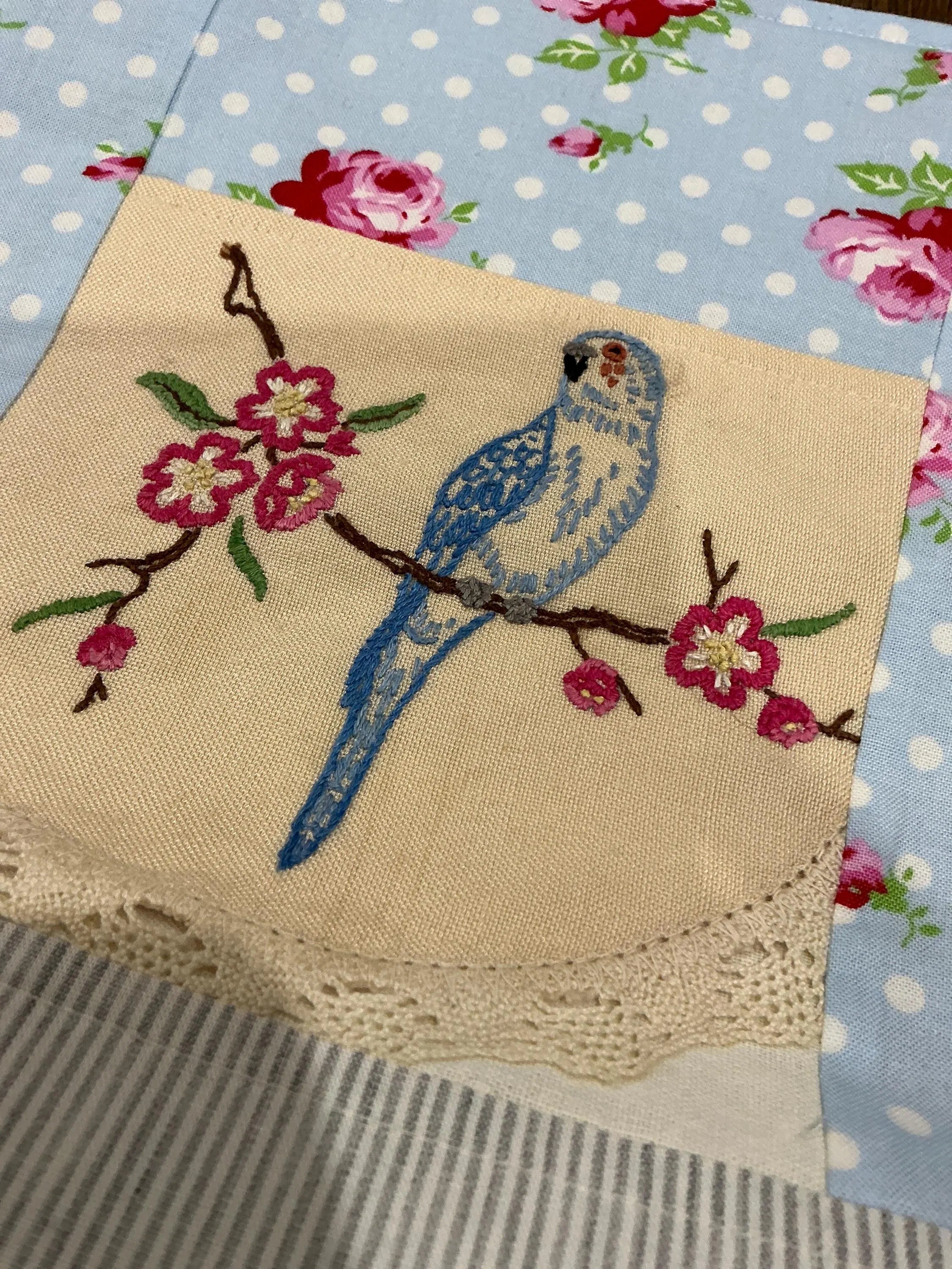 VINTAGE TREASURES - SMALL BAG/ POUCH
