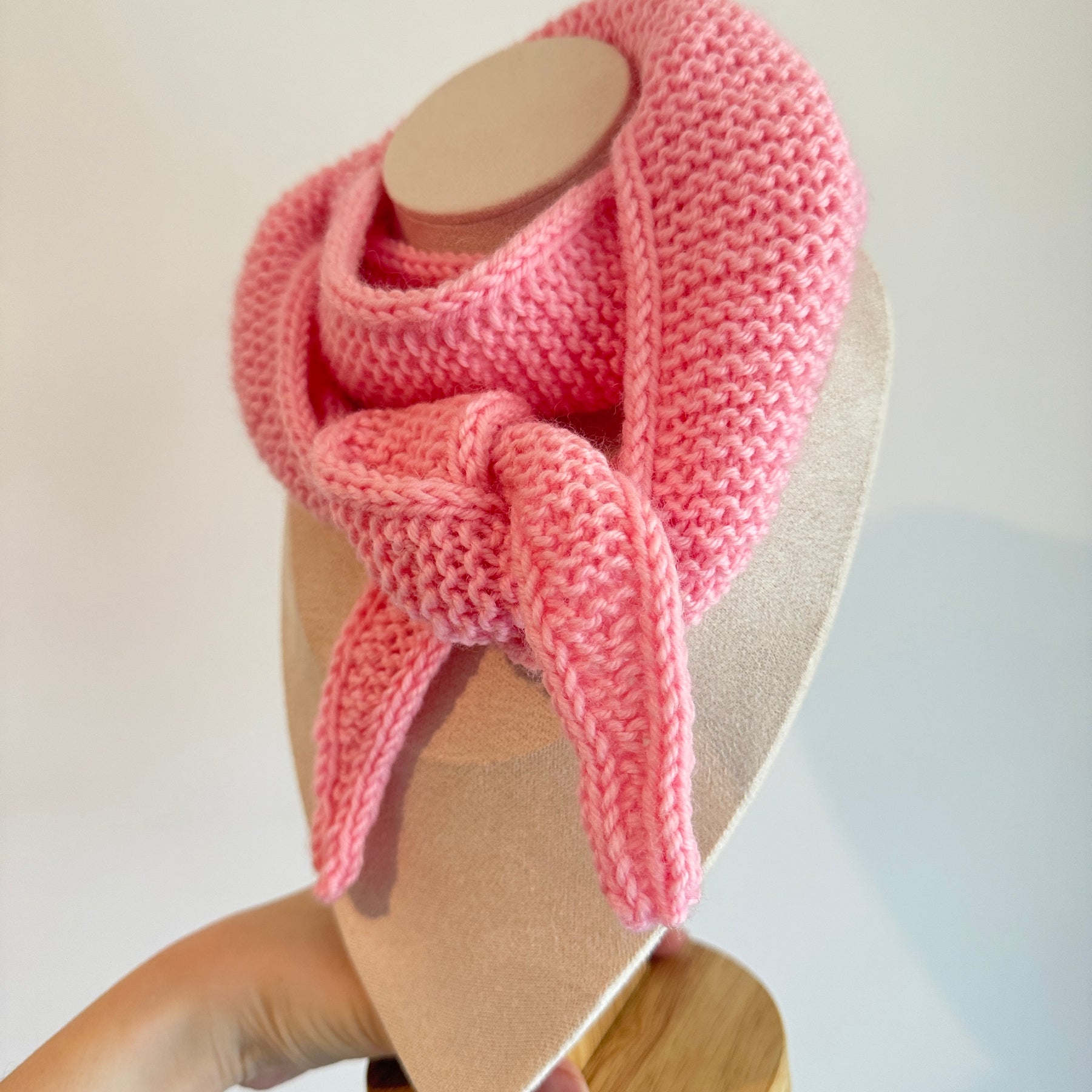 Knit sophie scarf in baby pink