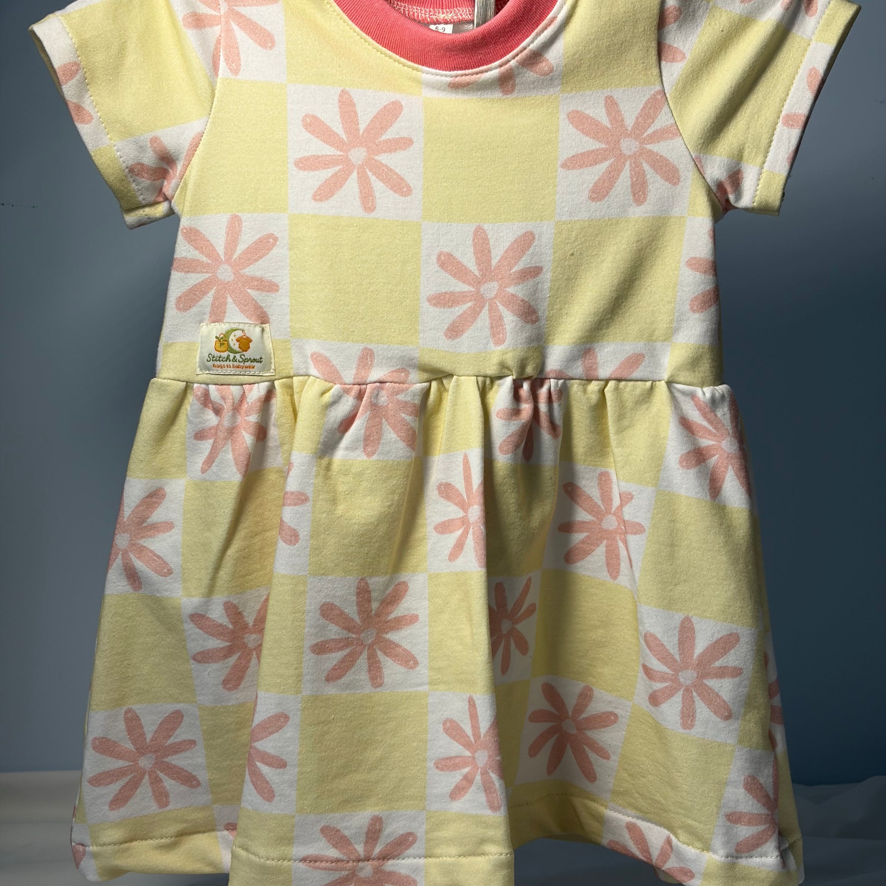 EOFY SALE DITZY DAISY DRESS 12-18 months