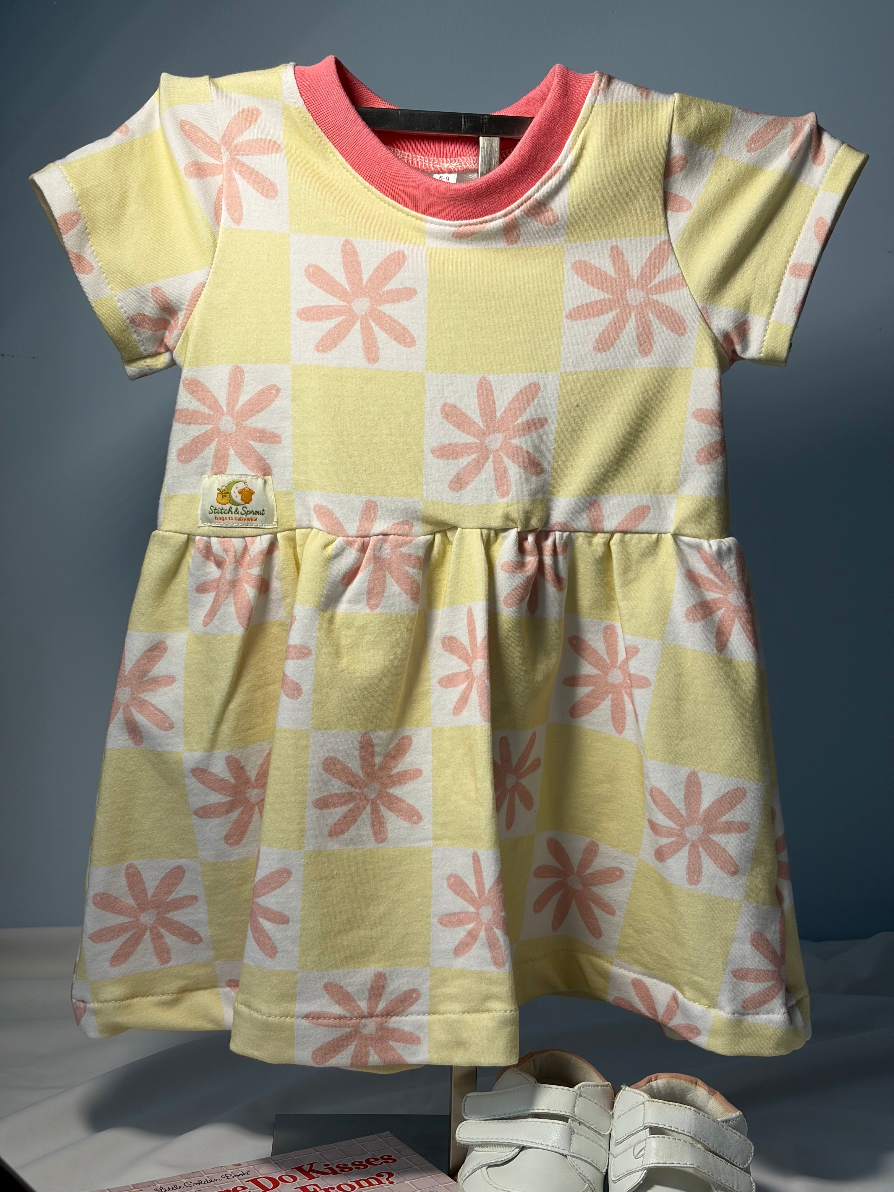 EOFY SALE DITZY DAISY DRESS 12-18 months