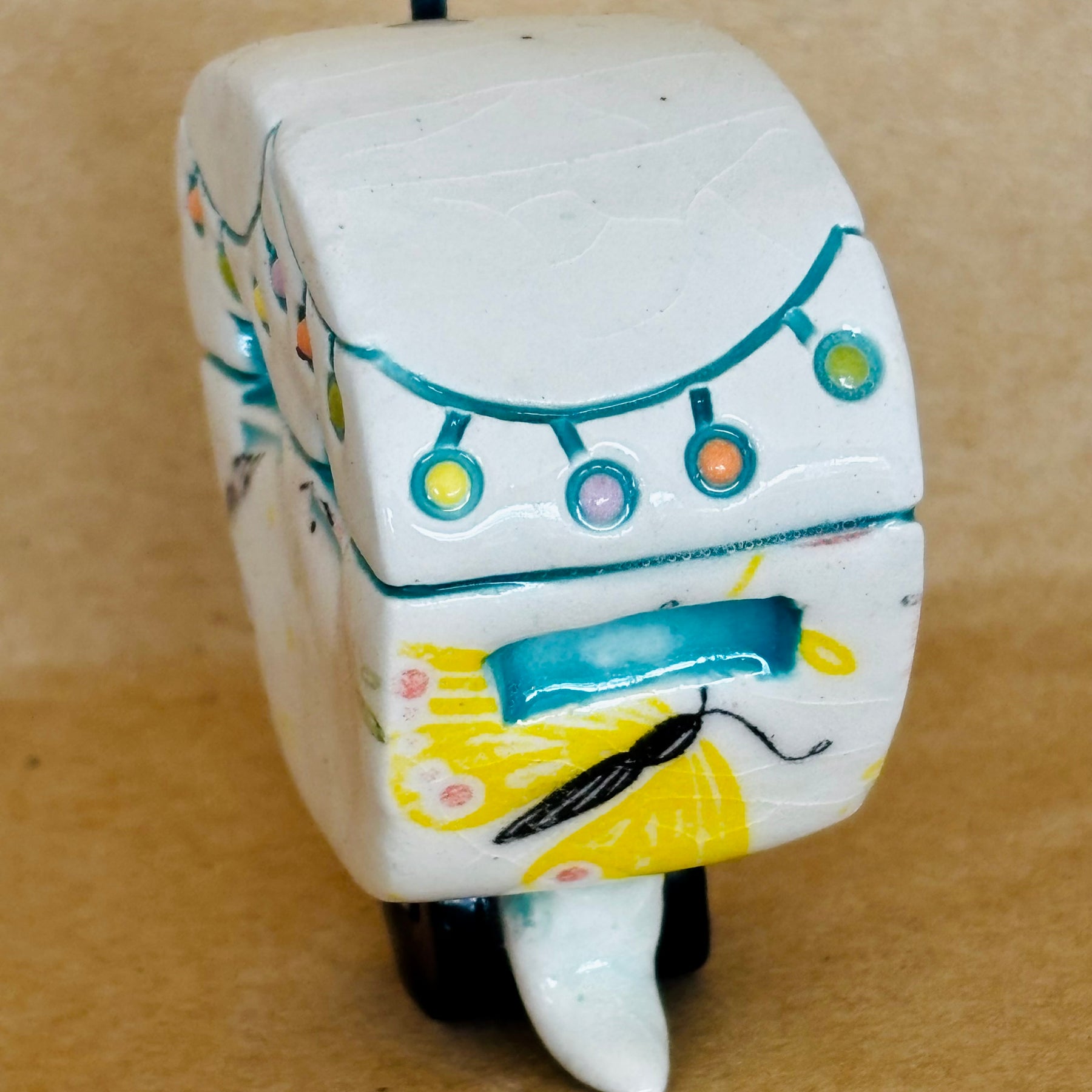 Small Retro Collectable Ceramic Caravan 11