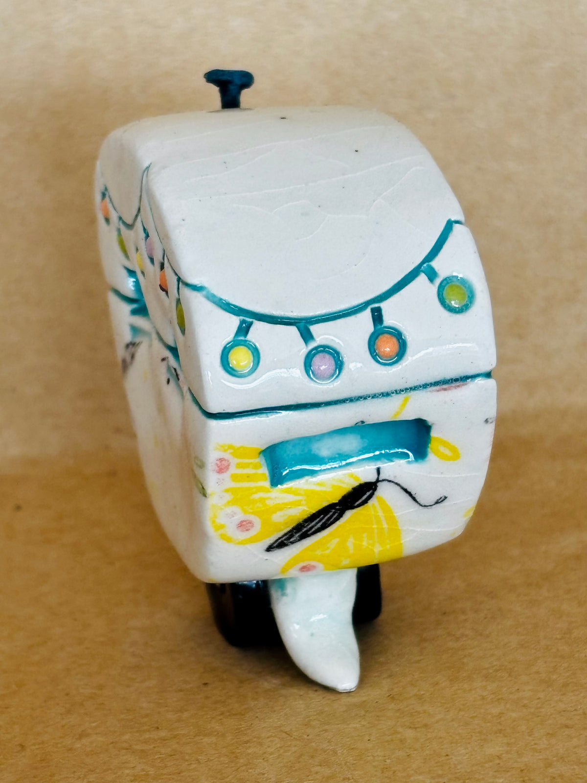 Small Retro Collectable Ceramic Caravan 11