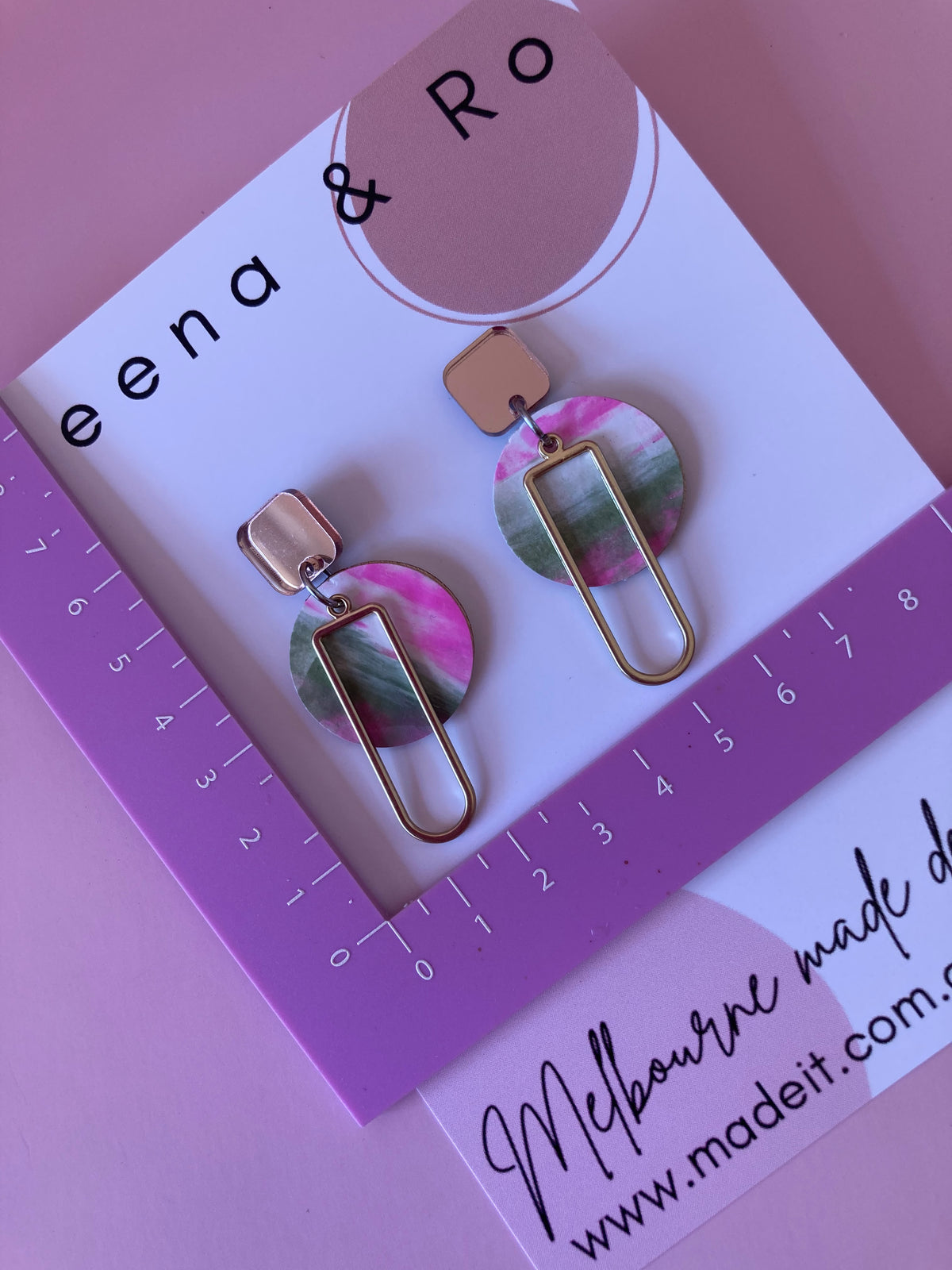 Handpainted / gold alloy earrings