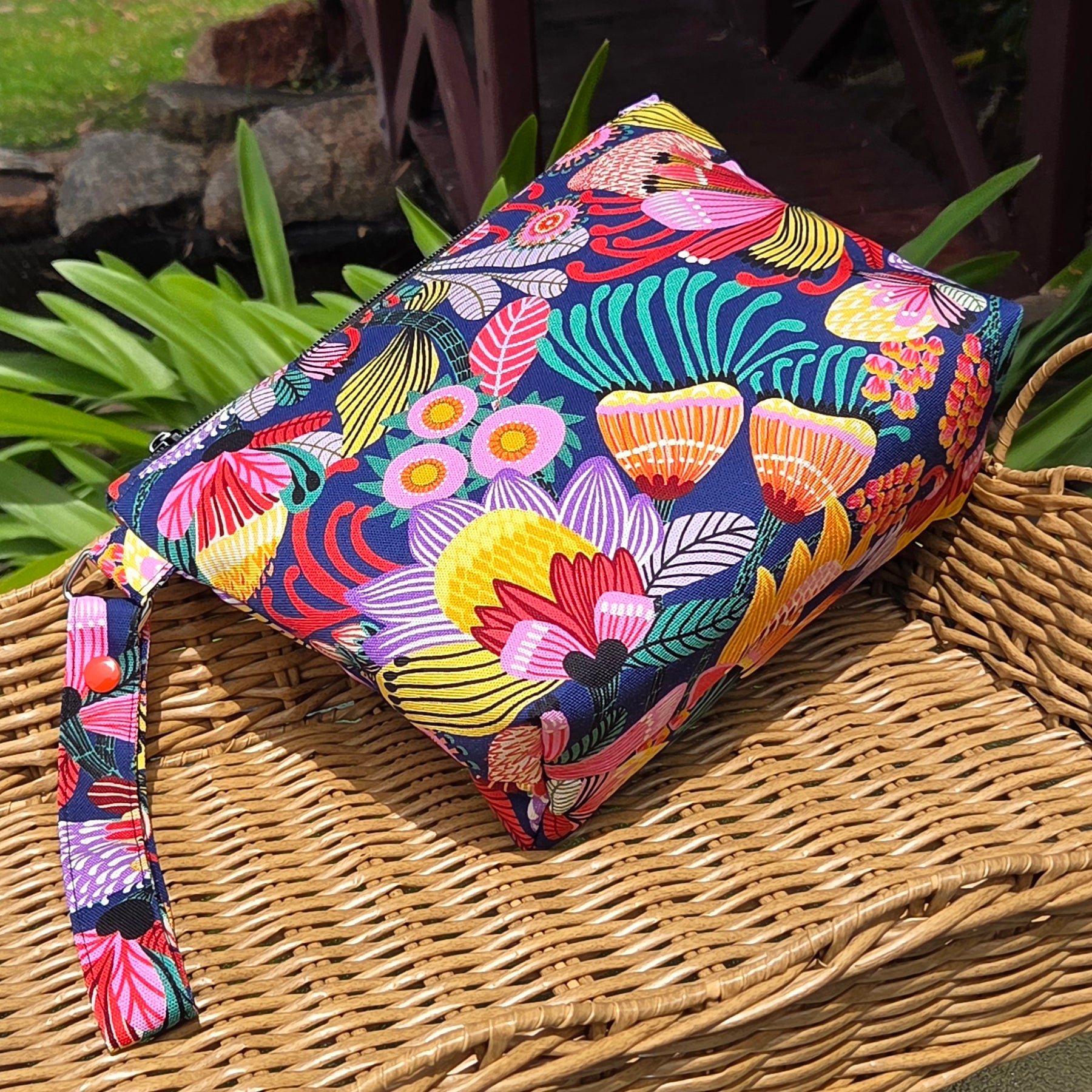 Jumbo Pouch, Colourful floral fabric