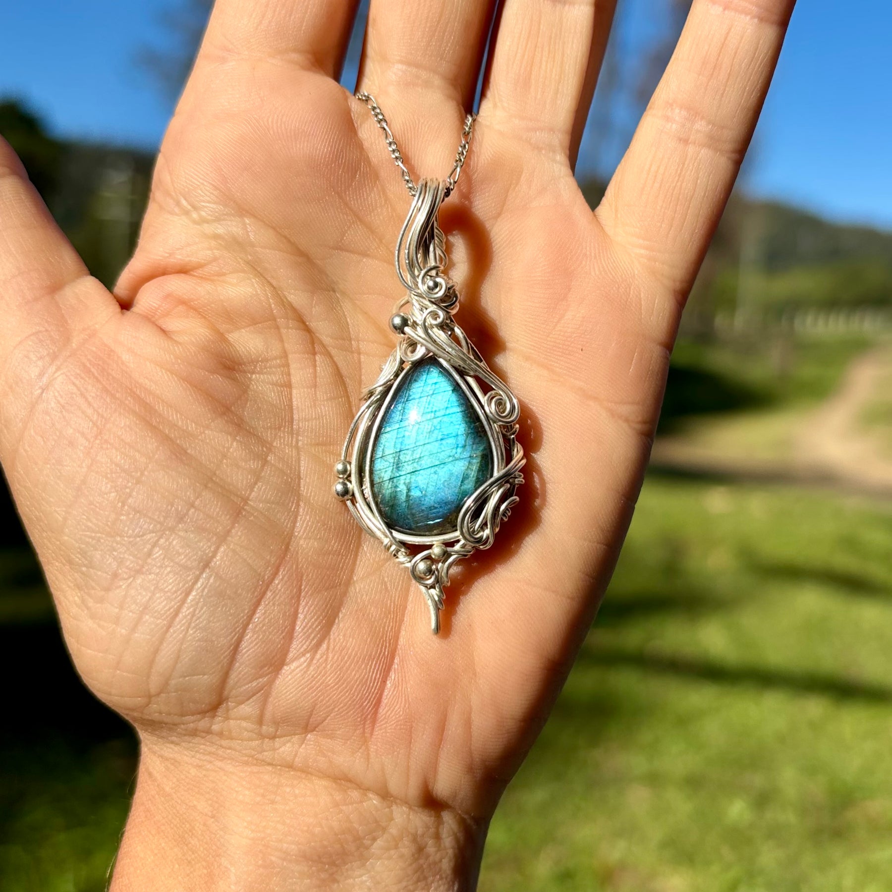 Simple silver labradorite wire wrap