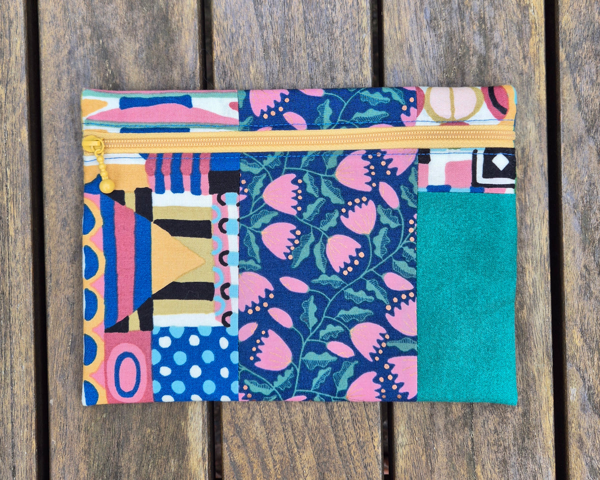 Large Knitting Project Bag – Convertible Tote