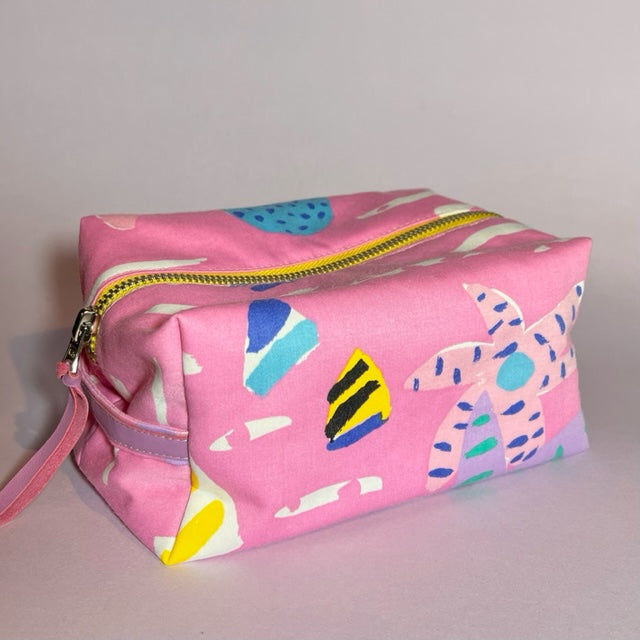 Pink, repurposed vintage fabric box pouch :: zip, fully lined, leather accents