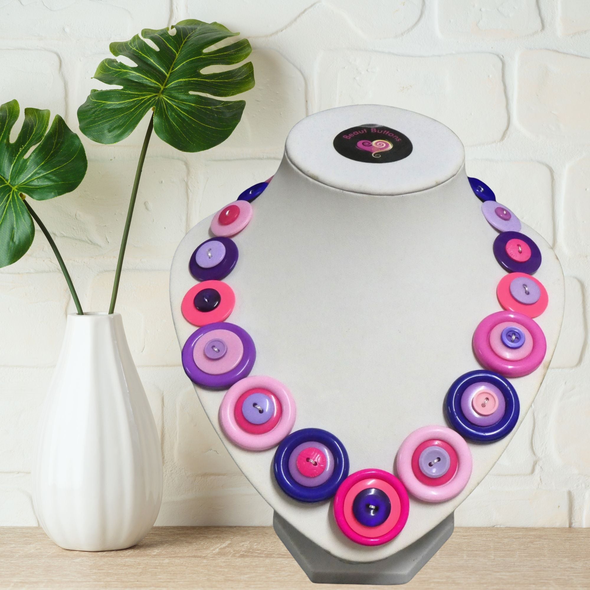 Button necklace - Think Pink