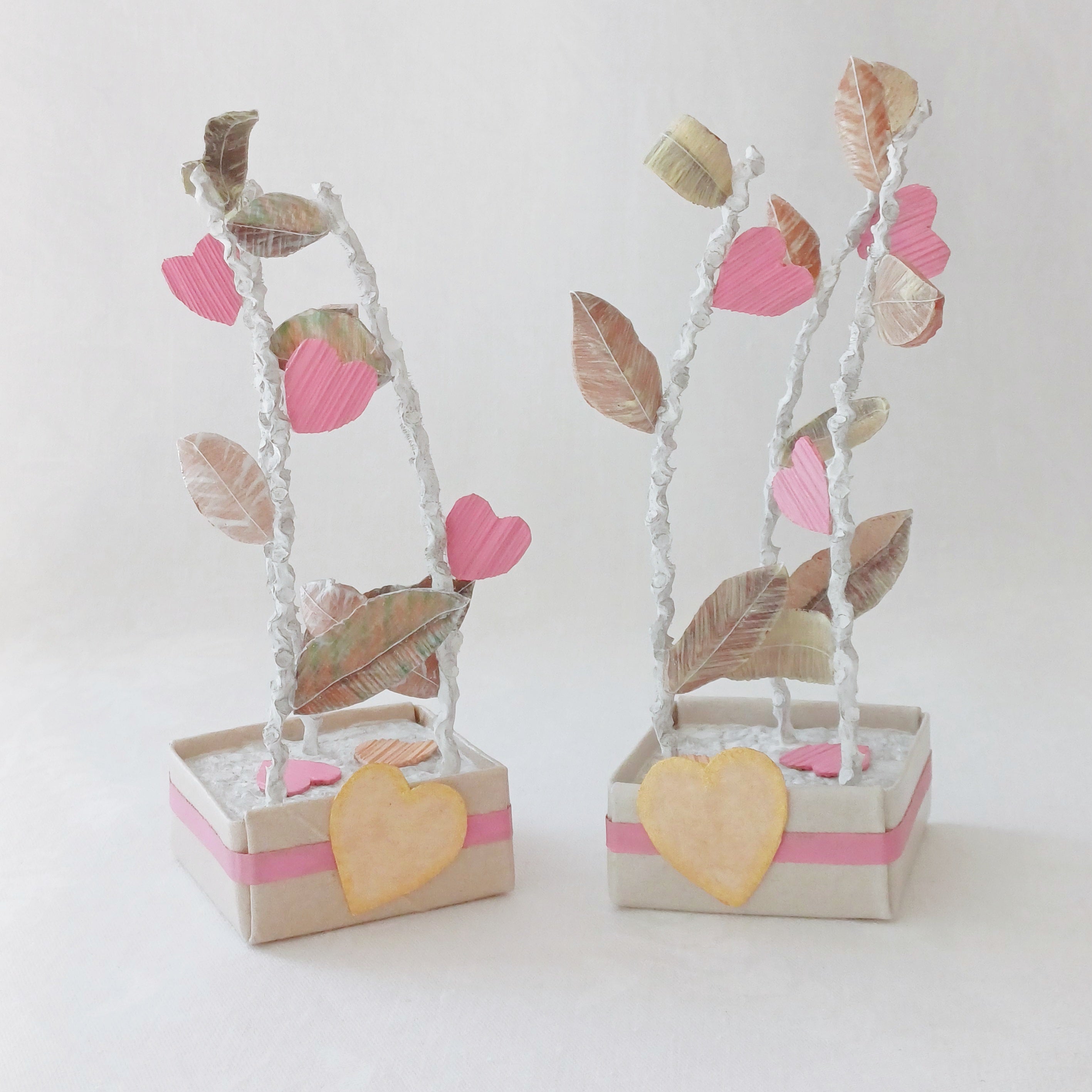 Pink hearts and leaves - palm leaf keepsake Kantakoru Au
