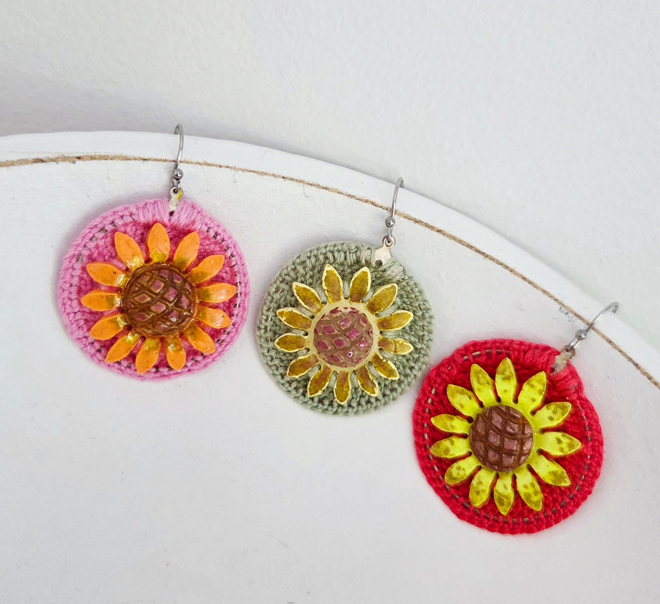 Sunny Daisy Drop Earrings