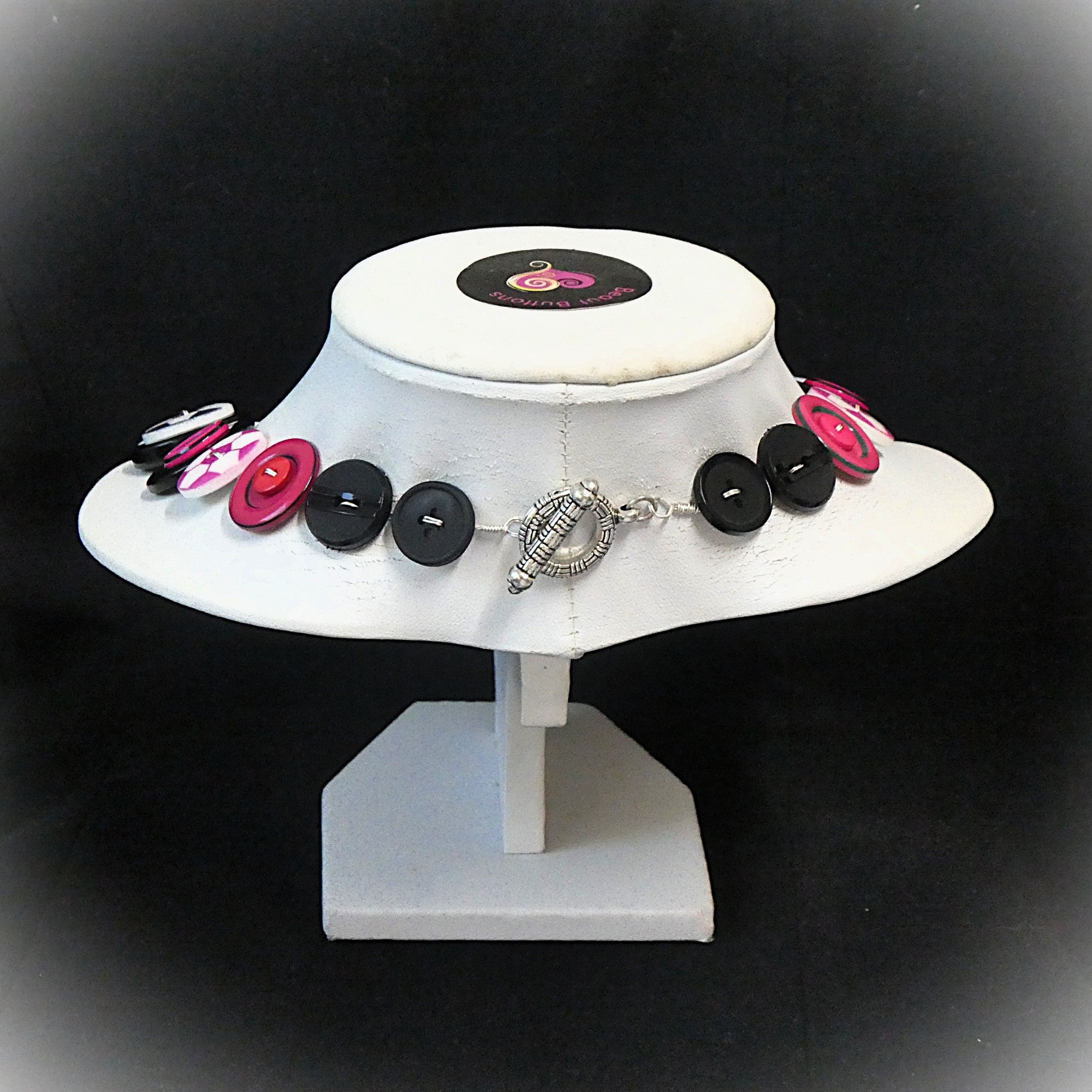 Button necklace - Soccer Fun