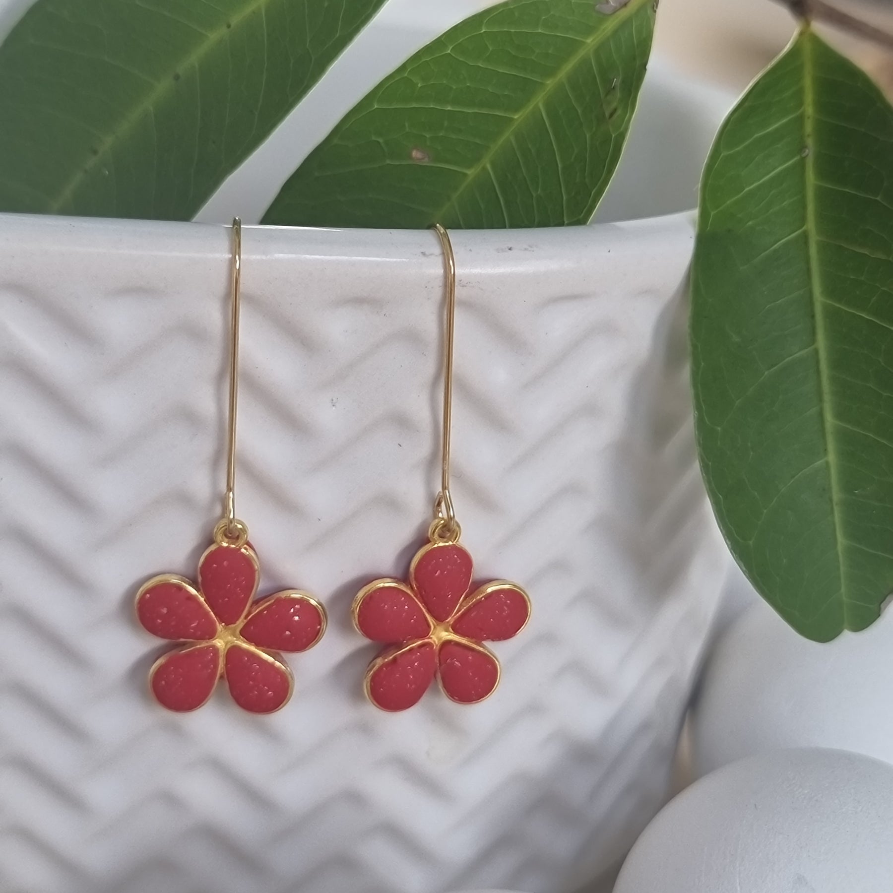 Christmas Daisy - Red and Gold earrings