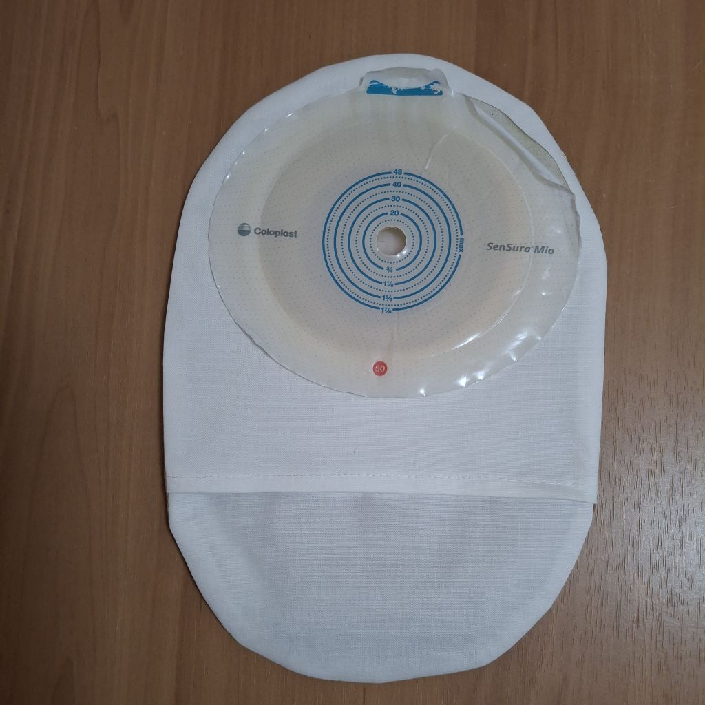 STOMA BAG COVER REGULAR GLITZ GOLD ILEOSTOMY, COLOSTOMY, UROSTOMY