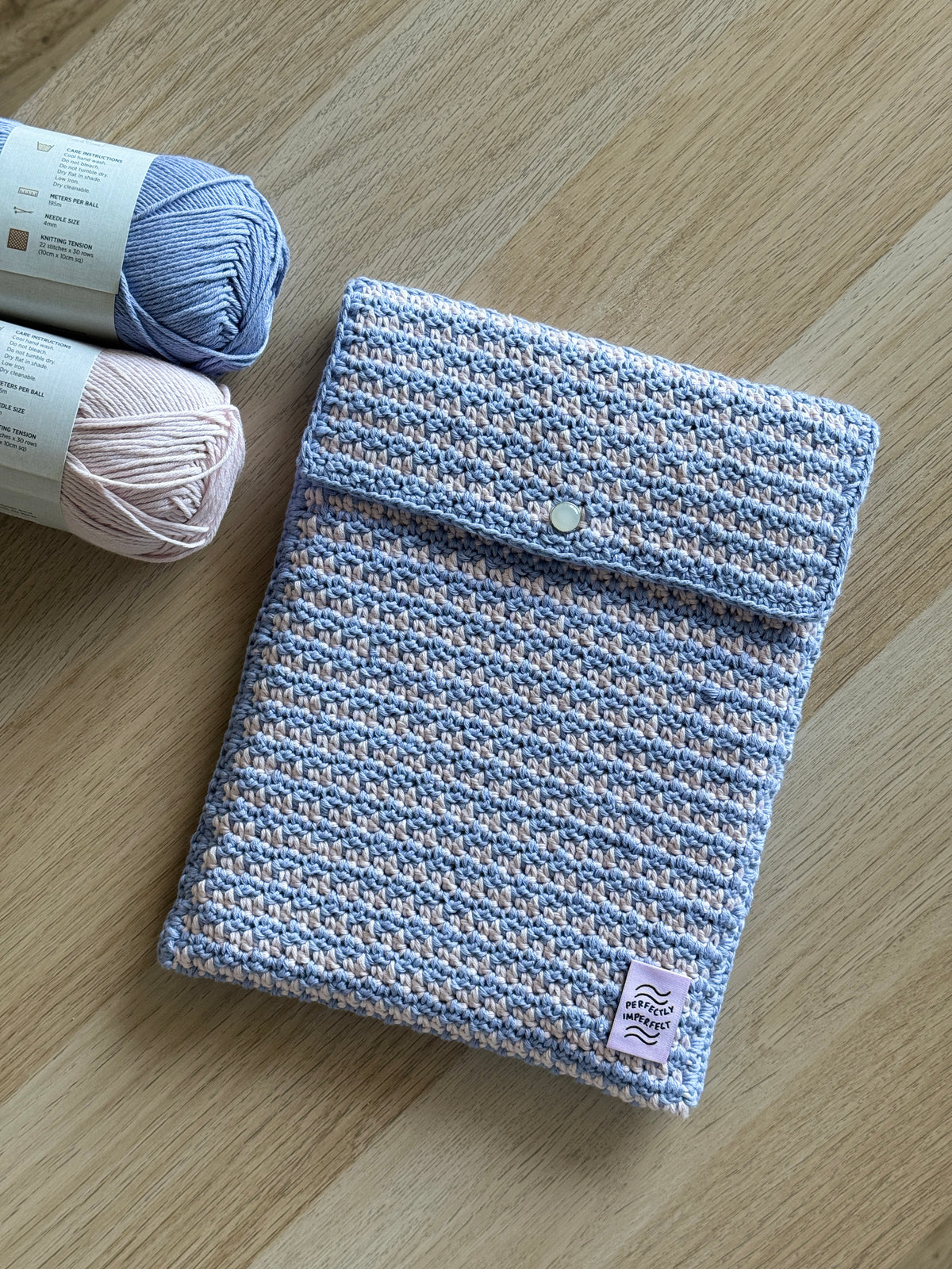 iPad Sleeve | Handmade Croceht Tech Accessary | Houndstooth Carat Ver. Cotton Yarn