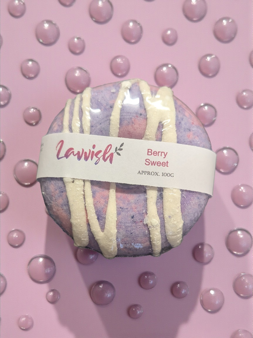 berry sweet bath bomb