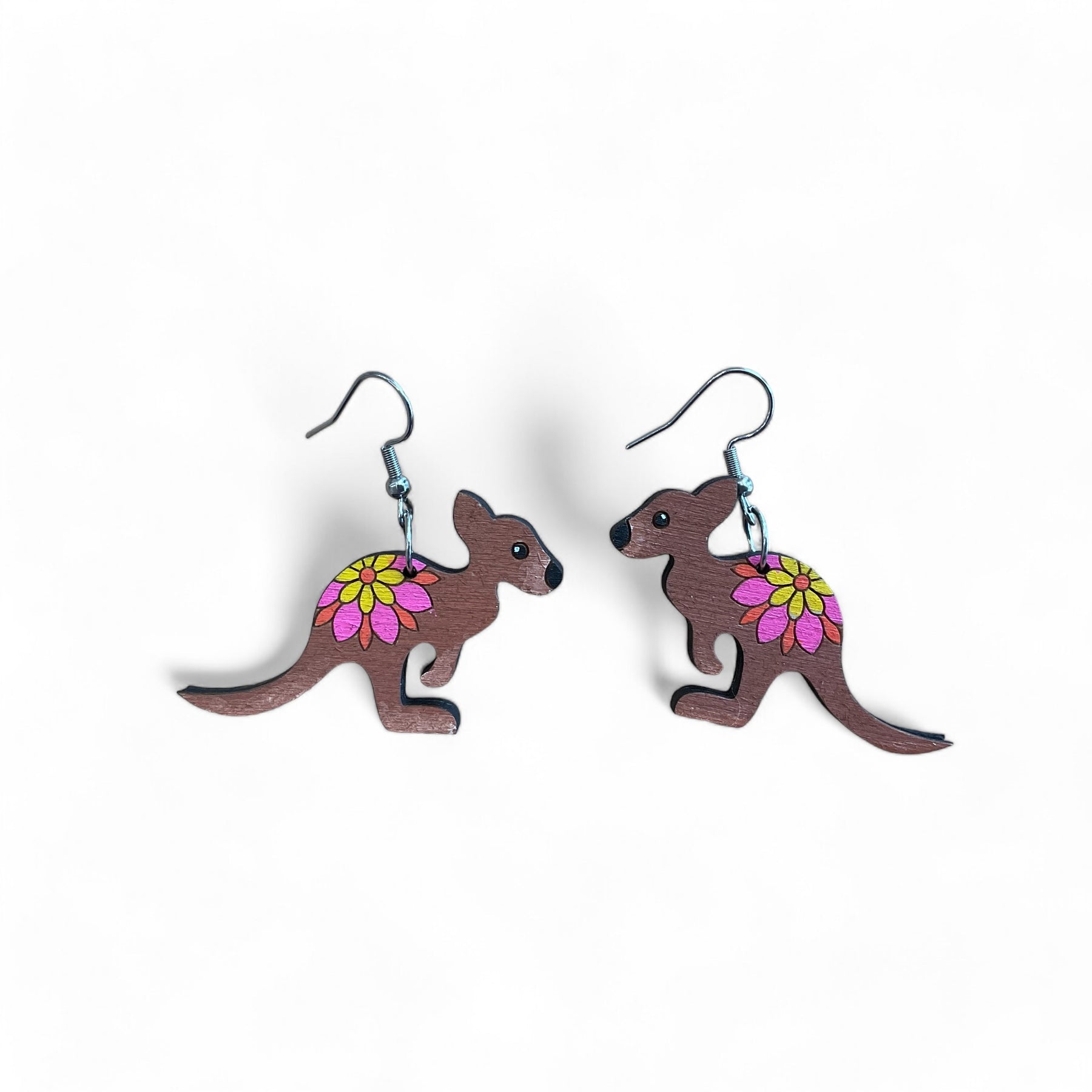 Wooden Australian animal earrings - Kangaroo - hand painted