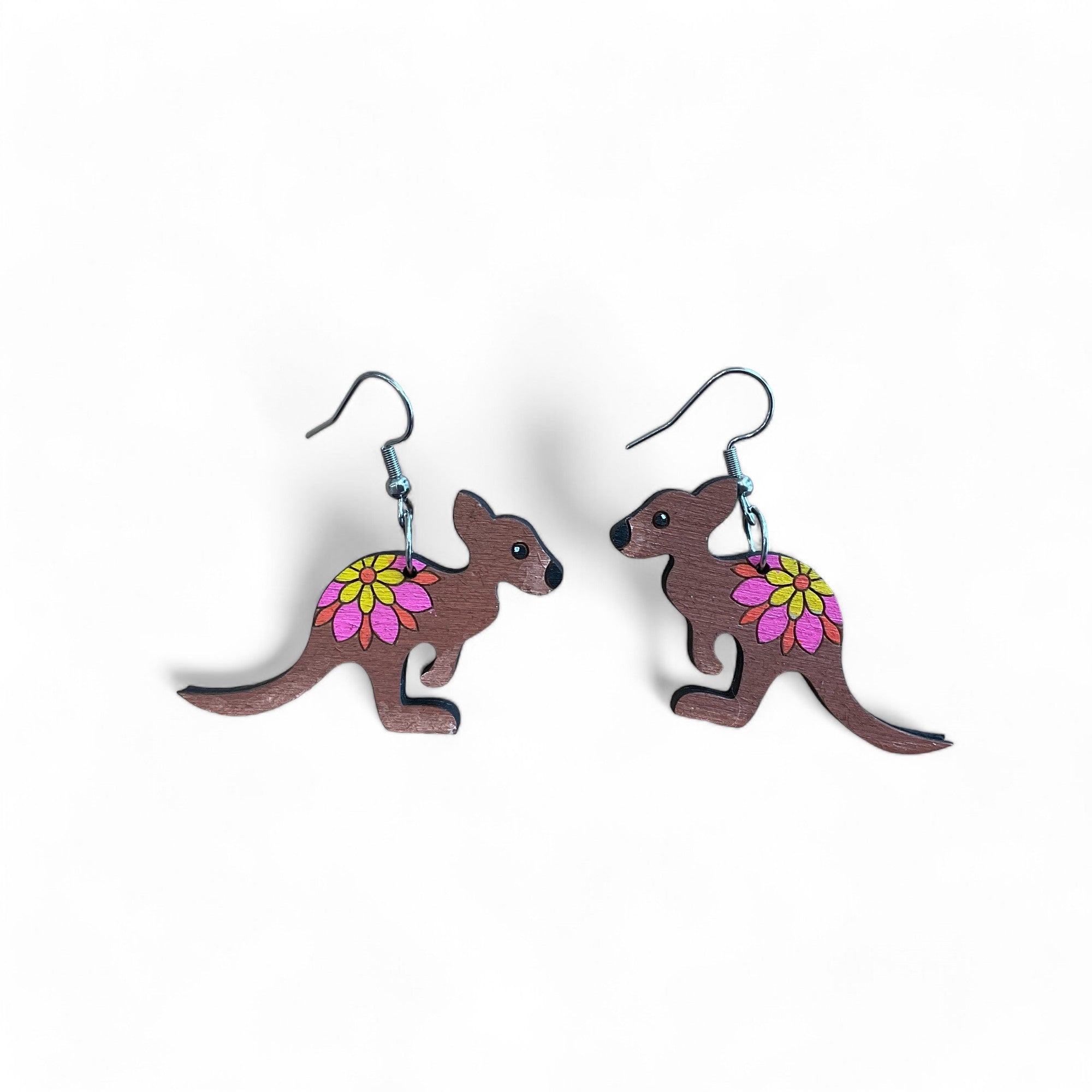 Wooden Australian animal earrings - Kangaroo - hand painted