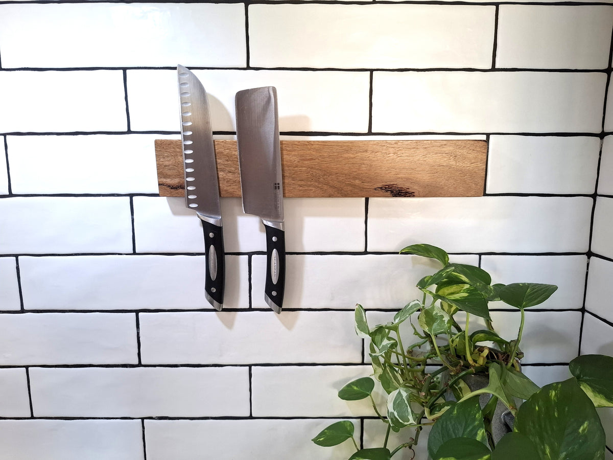 Handmade Wooden Magnetic Knife Holder: Wall-Mounted Kitchen Rack