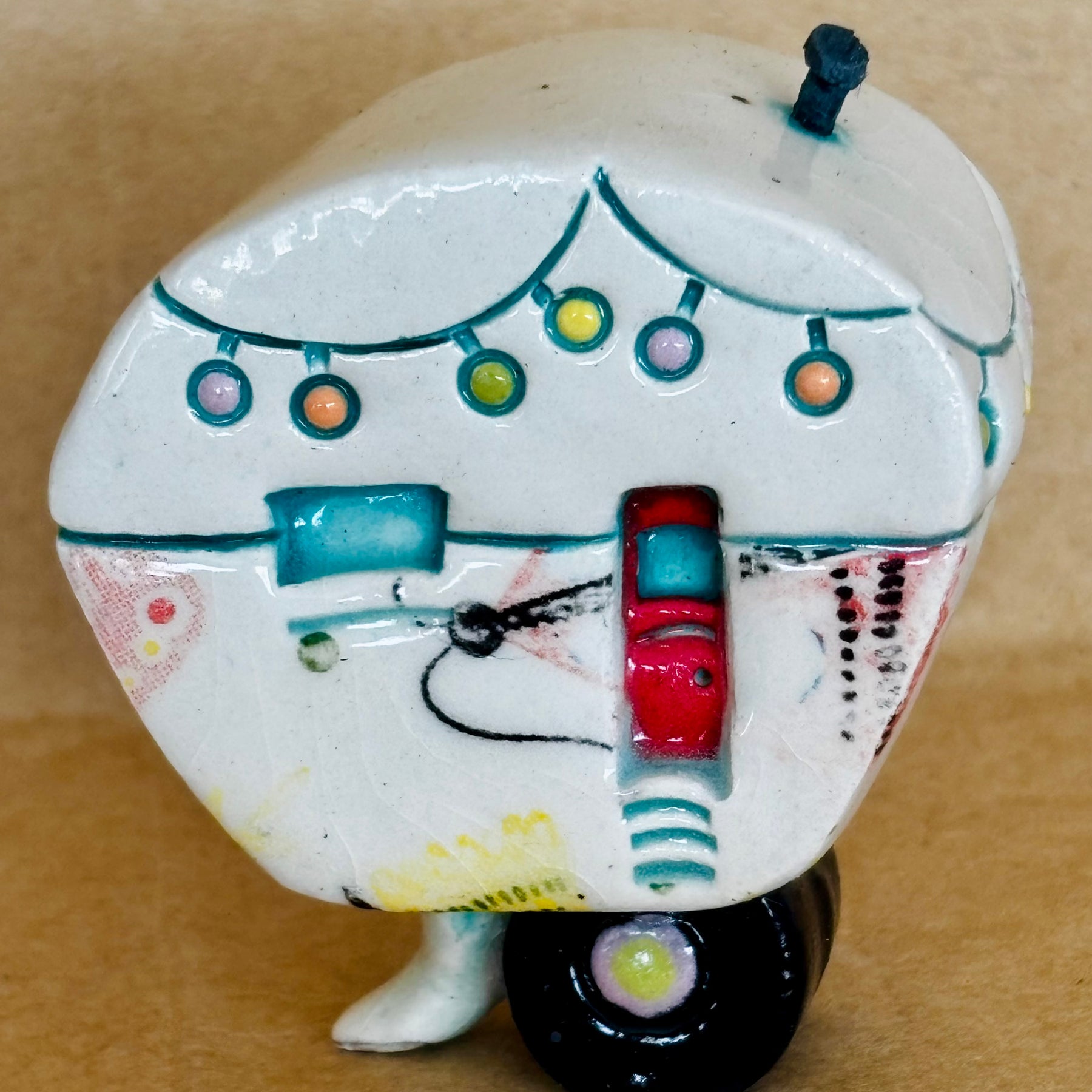 Small Retro Collectable Ceramic Caravan 11