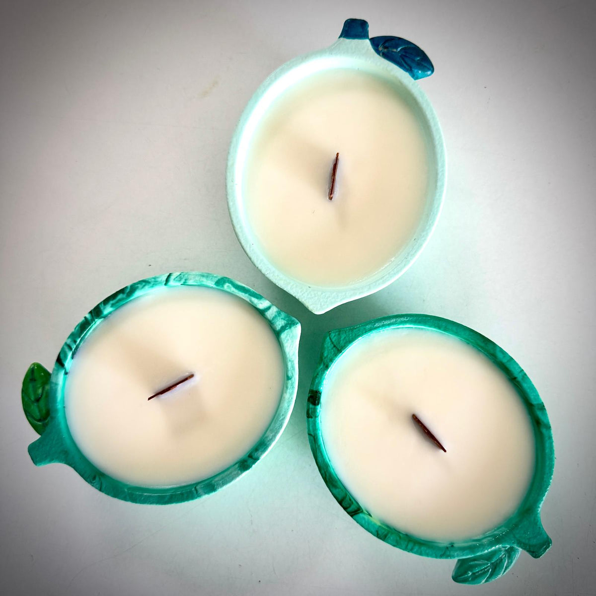 Concrete lime bowl candle with lime fragrance