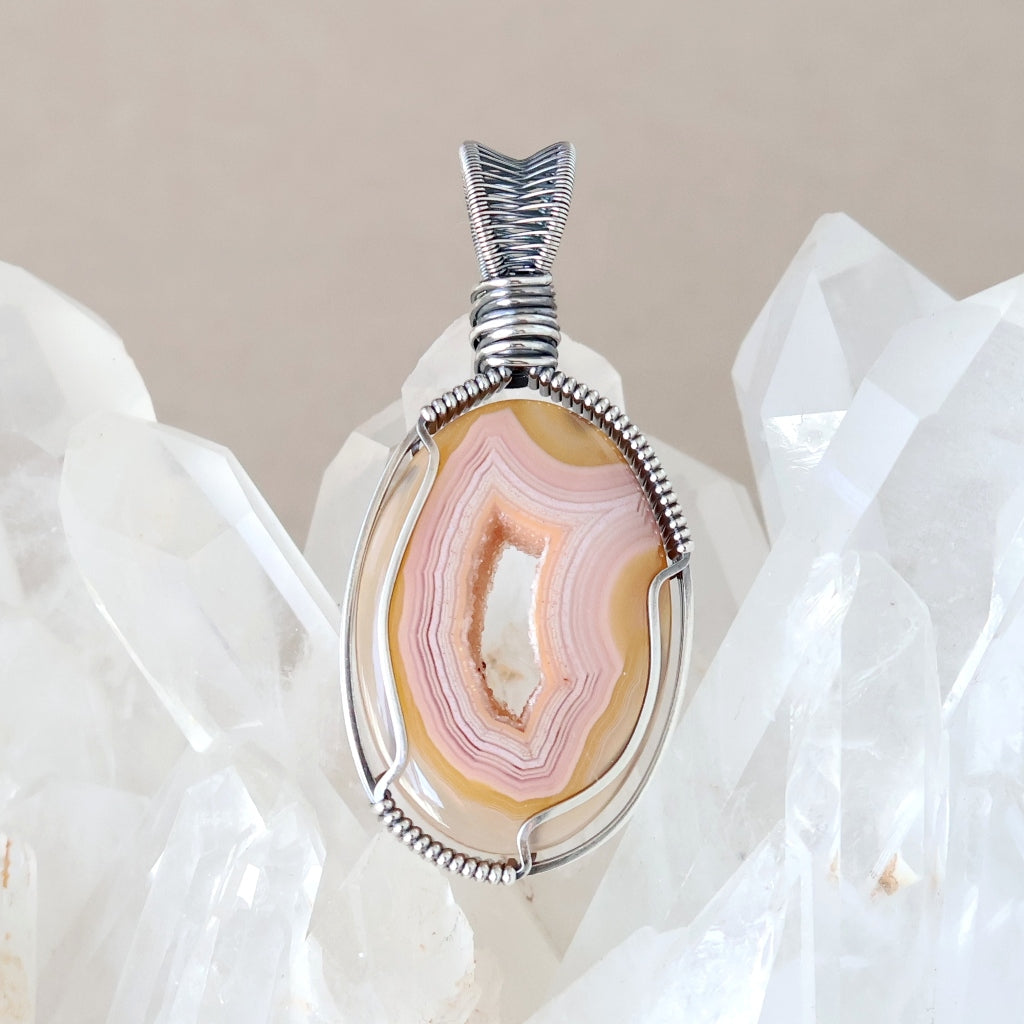 Sterling Silver Drusy Agate Pendant ~ Peek-A-Boo!