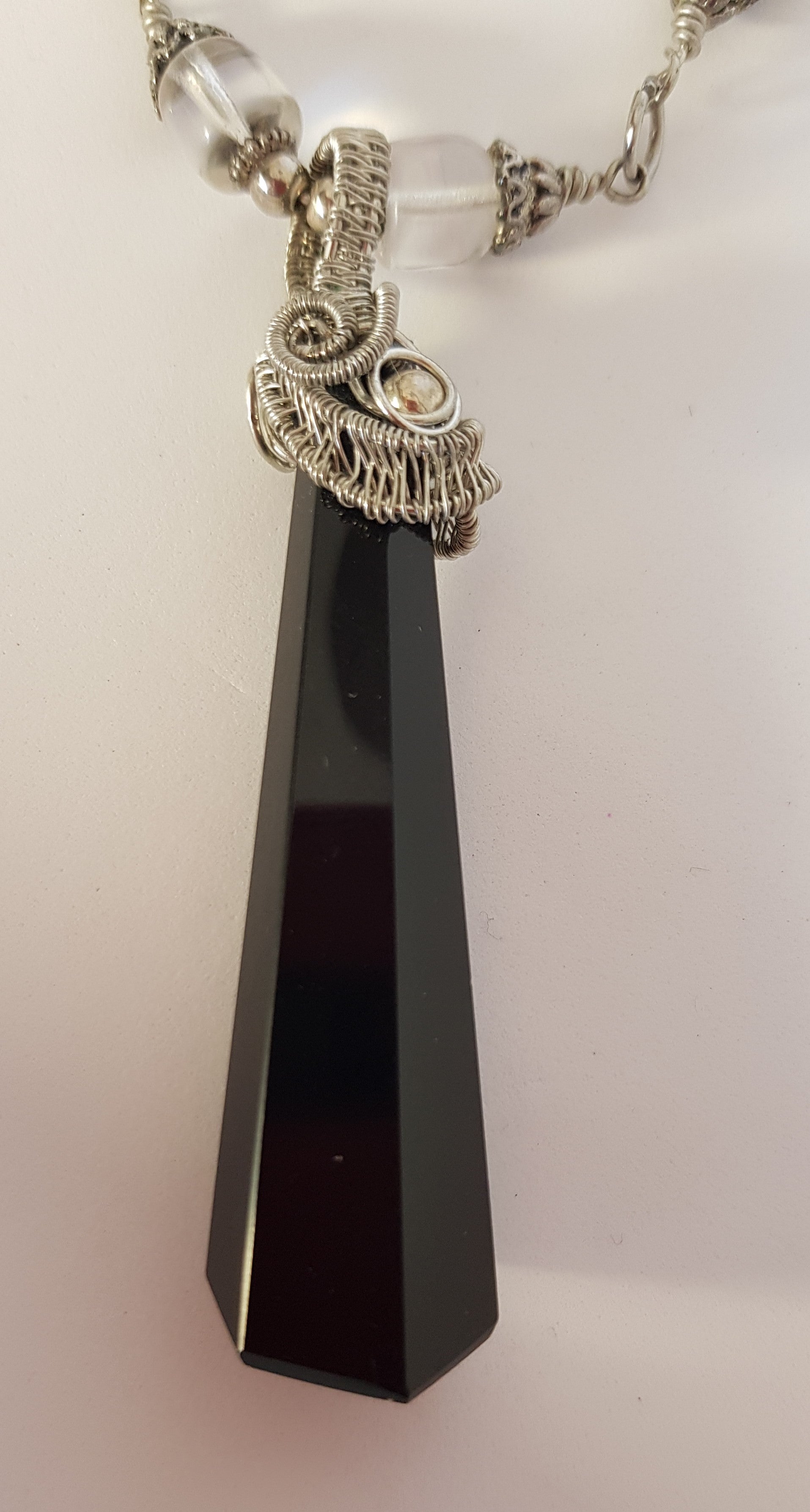 hexagone pyramidblack crystal pendant necklace #6AM/N