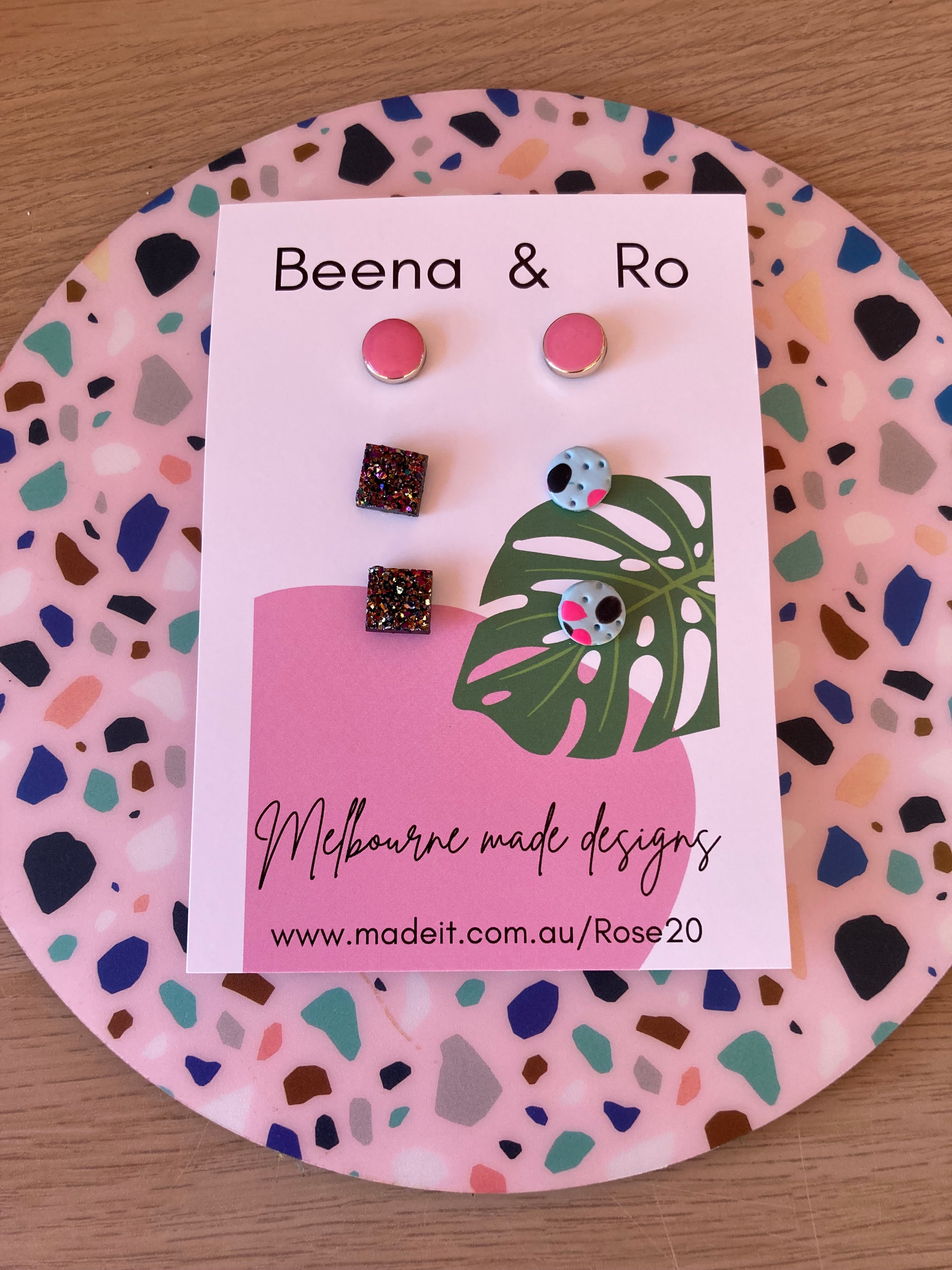 Super value mixed stud pack 12