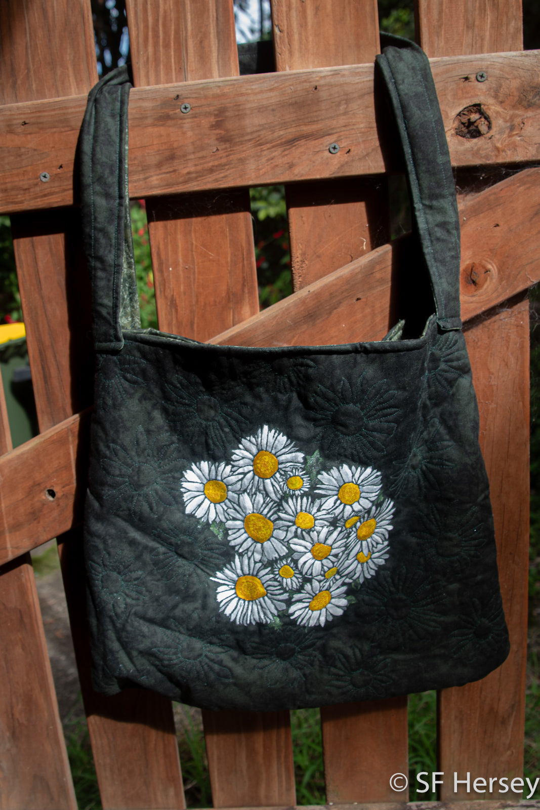 Chrysanthemum Art Shoulder Bag